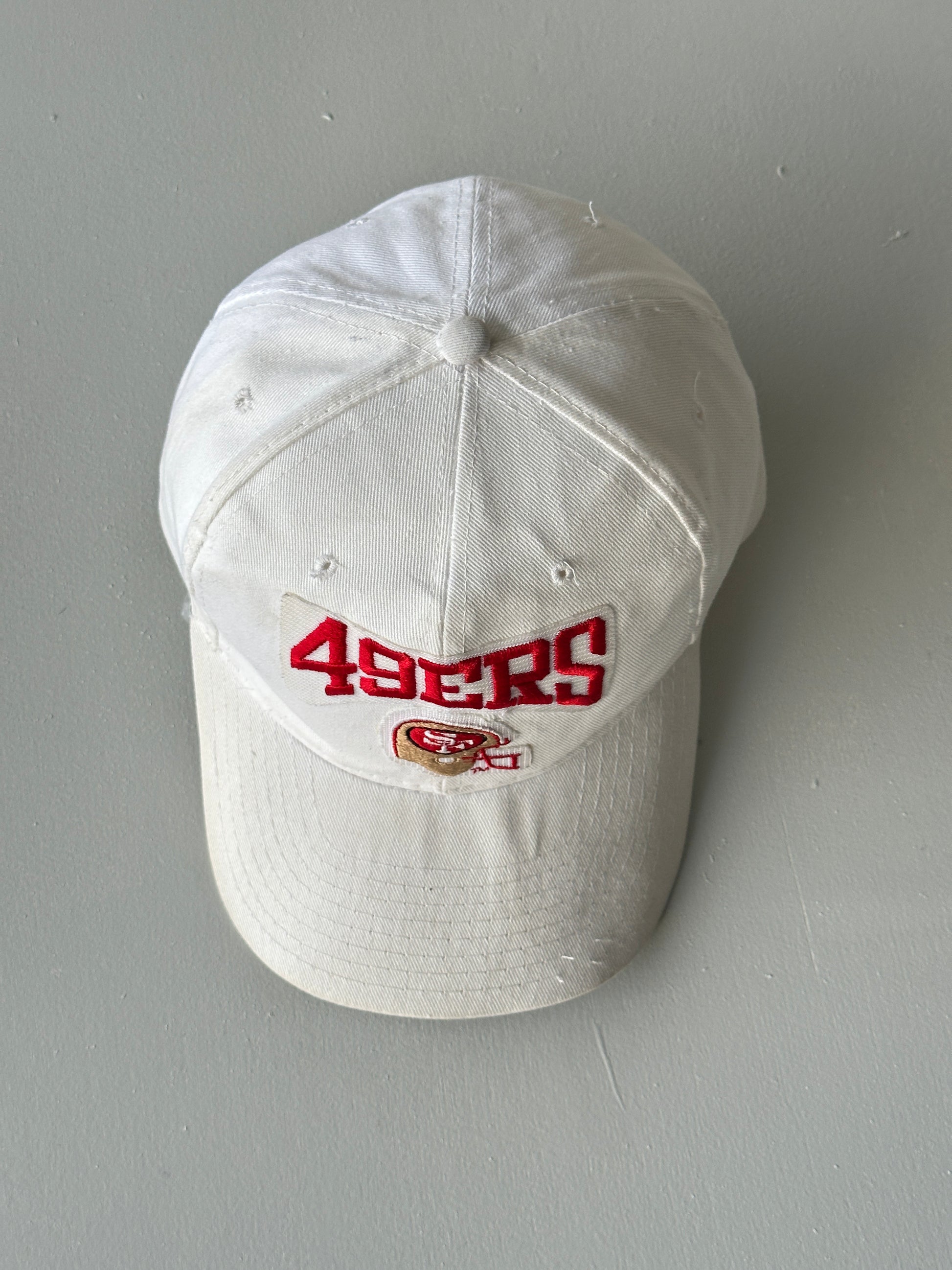 White New Era San Francisco 49ers 80's Vintage SnapBack Trucker Cap