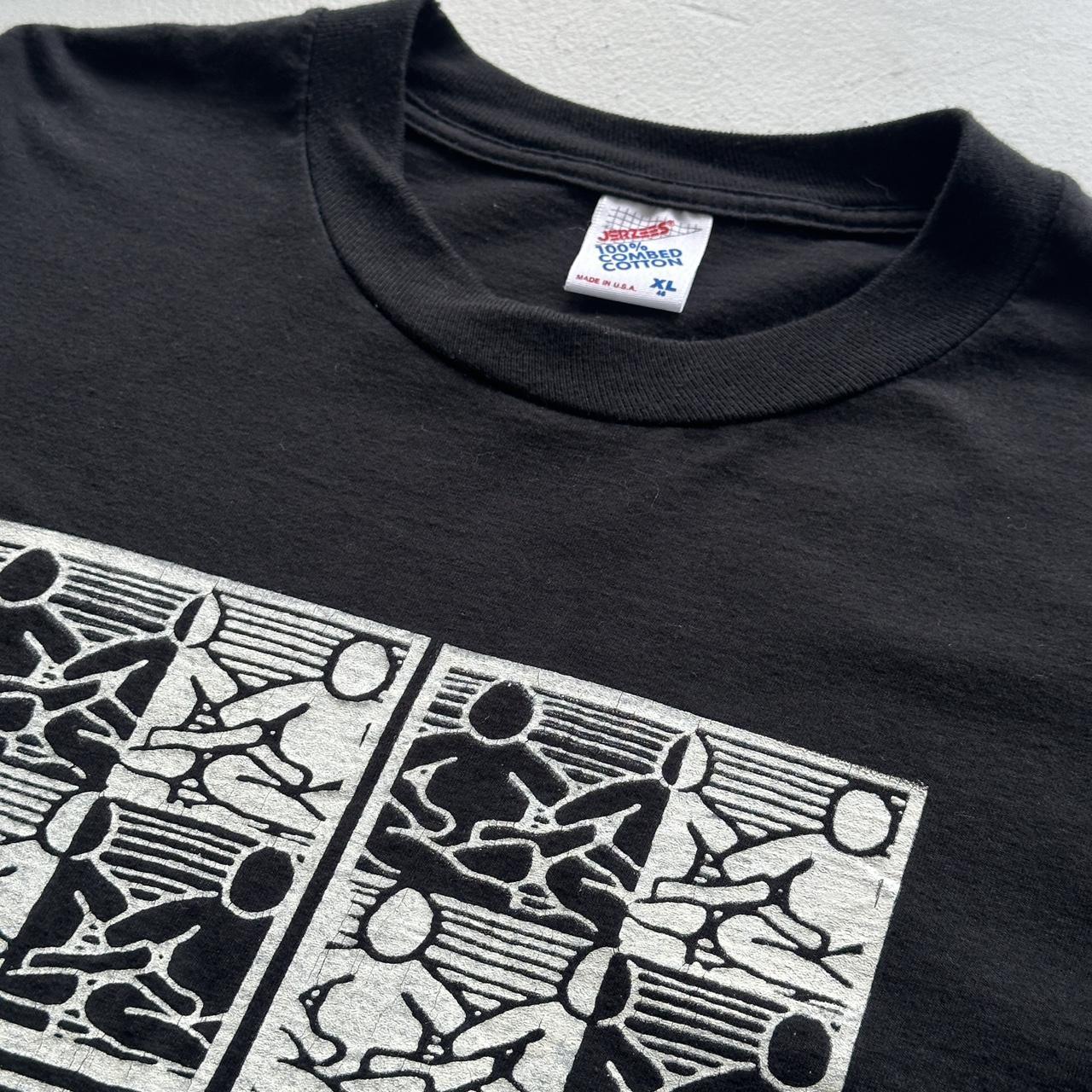 Black Yoga Poses Vintage 90's T-shirt - Large