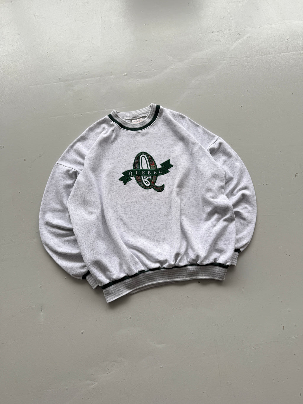 Grey Quebec 90's Vintage Graphic Tourist Sweatshirt Jumper - XL