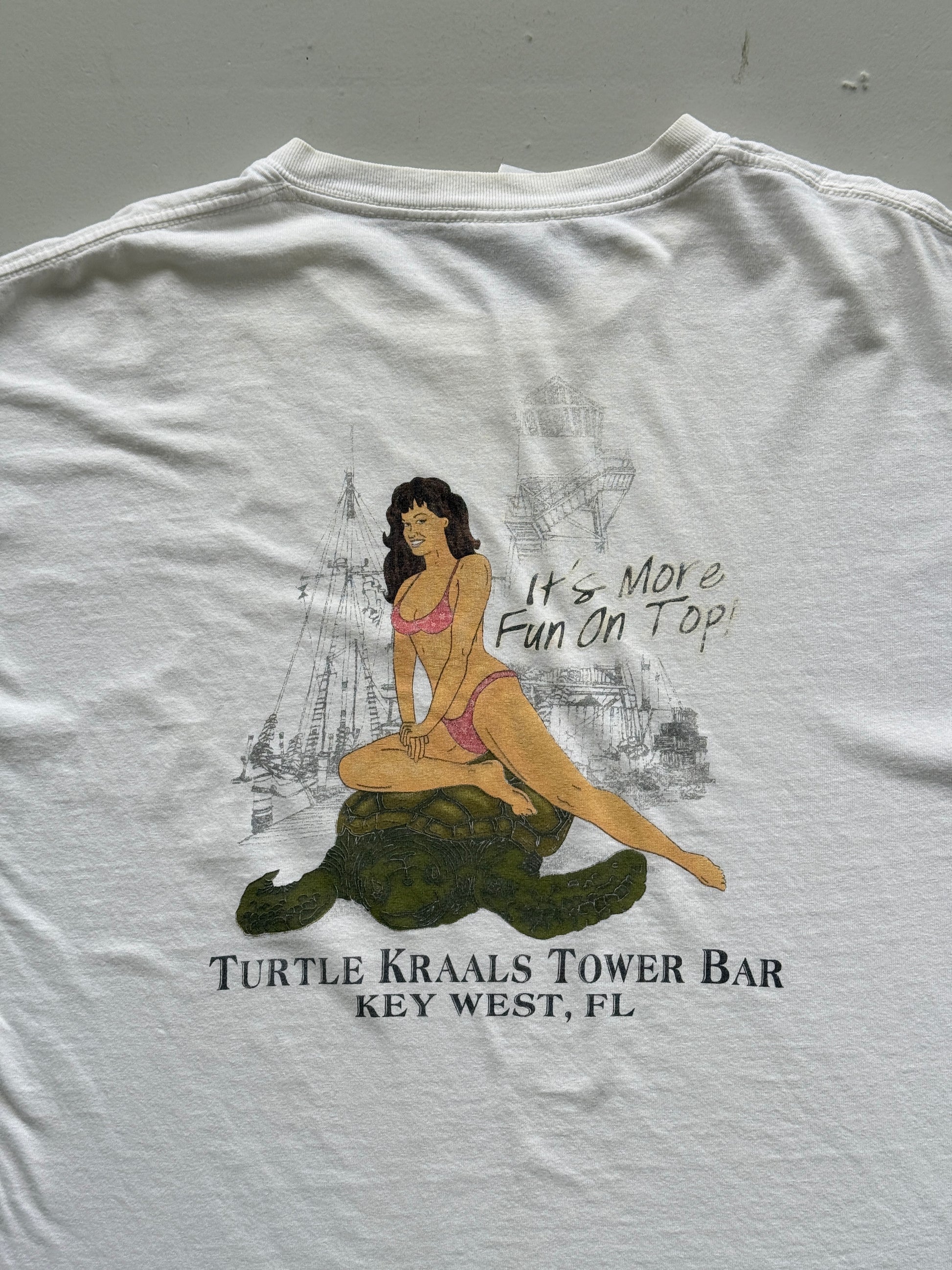 White Turtle Bay 90's Vintage Slogan Graphic Bar T-Shirt - XL