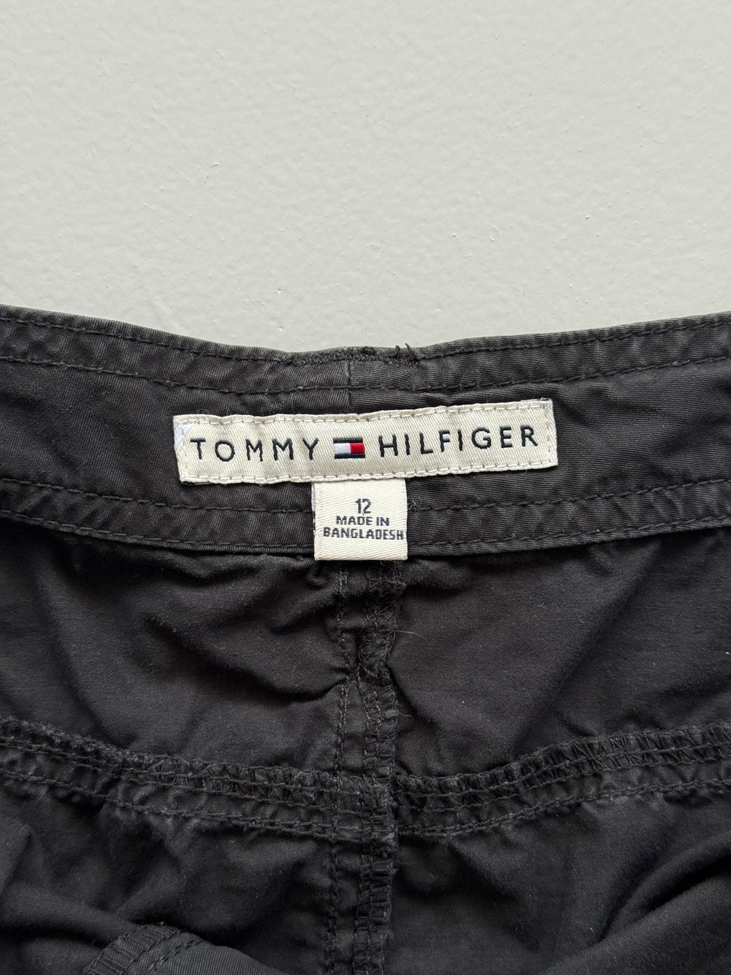 Black Tommy Hilfiger 00's Vintage Y2K Mini Skirt - Size 12