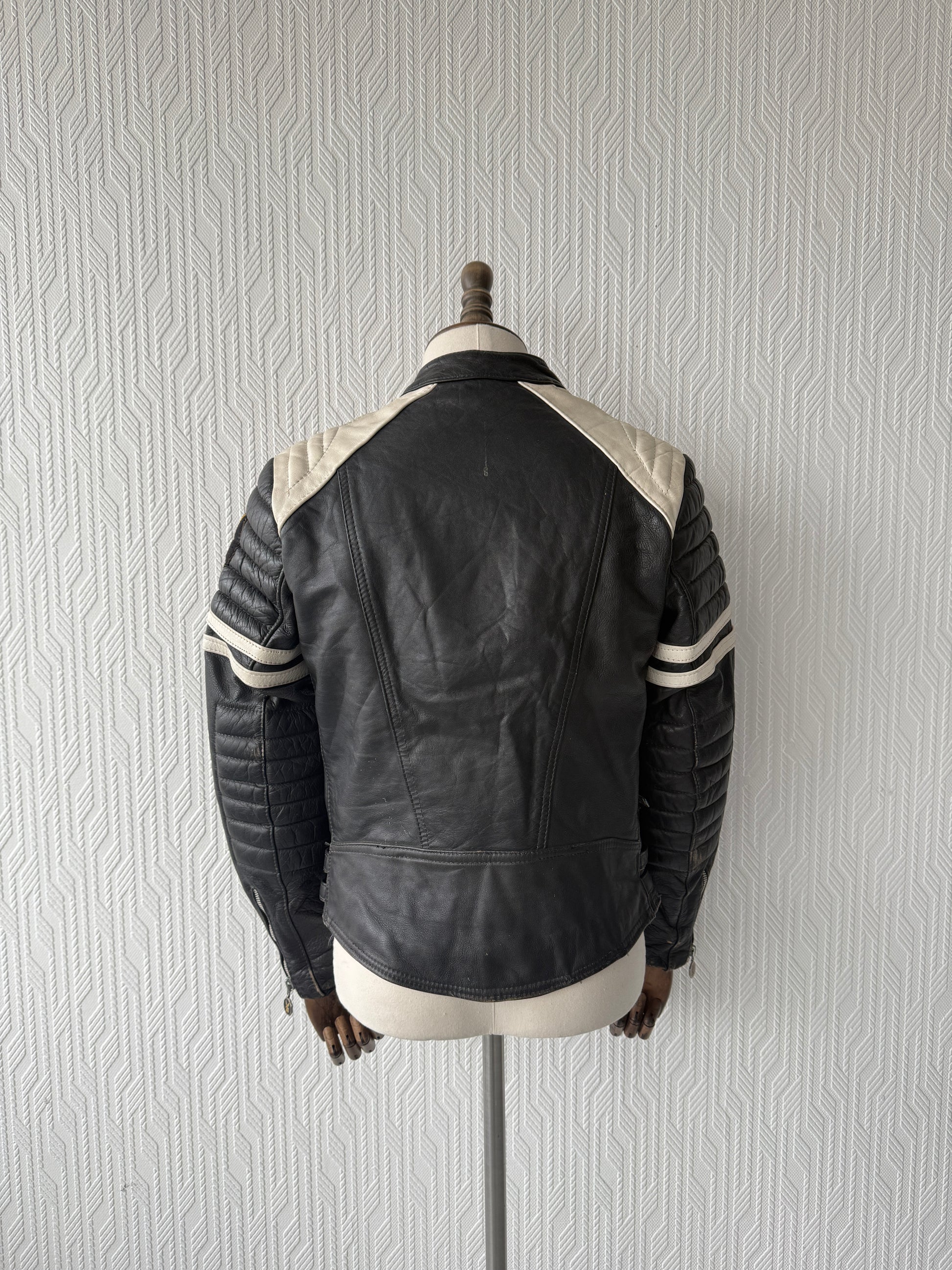 Black 80's Vintage  Moto Leather Biker Jacket - Mens Small - Womens Oversized 10