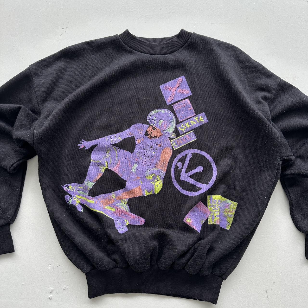 Black Skateboarding 90’s Vintage Graphic Sweatshirt - Small