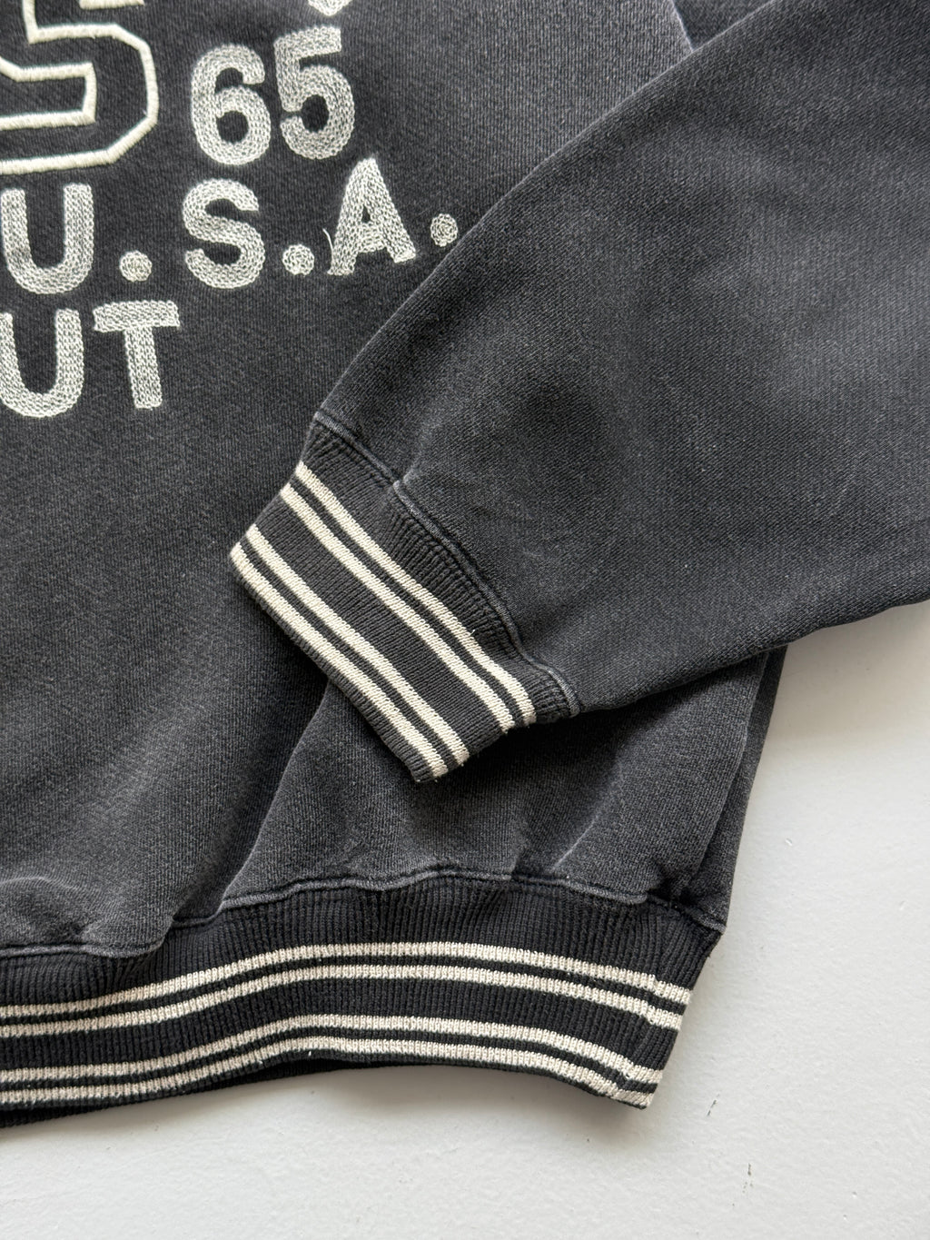 Indian Scout Motorcycles Made in USA 90's Vintage Sweatshirt - Small