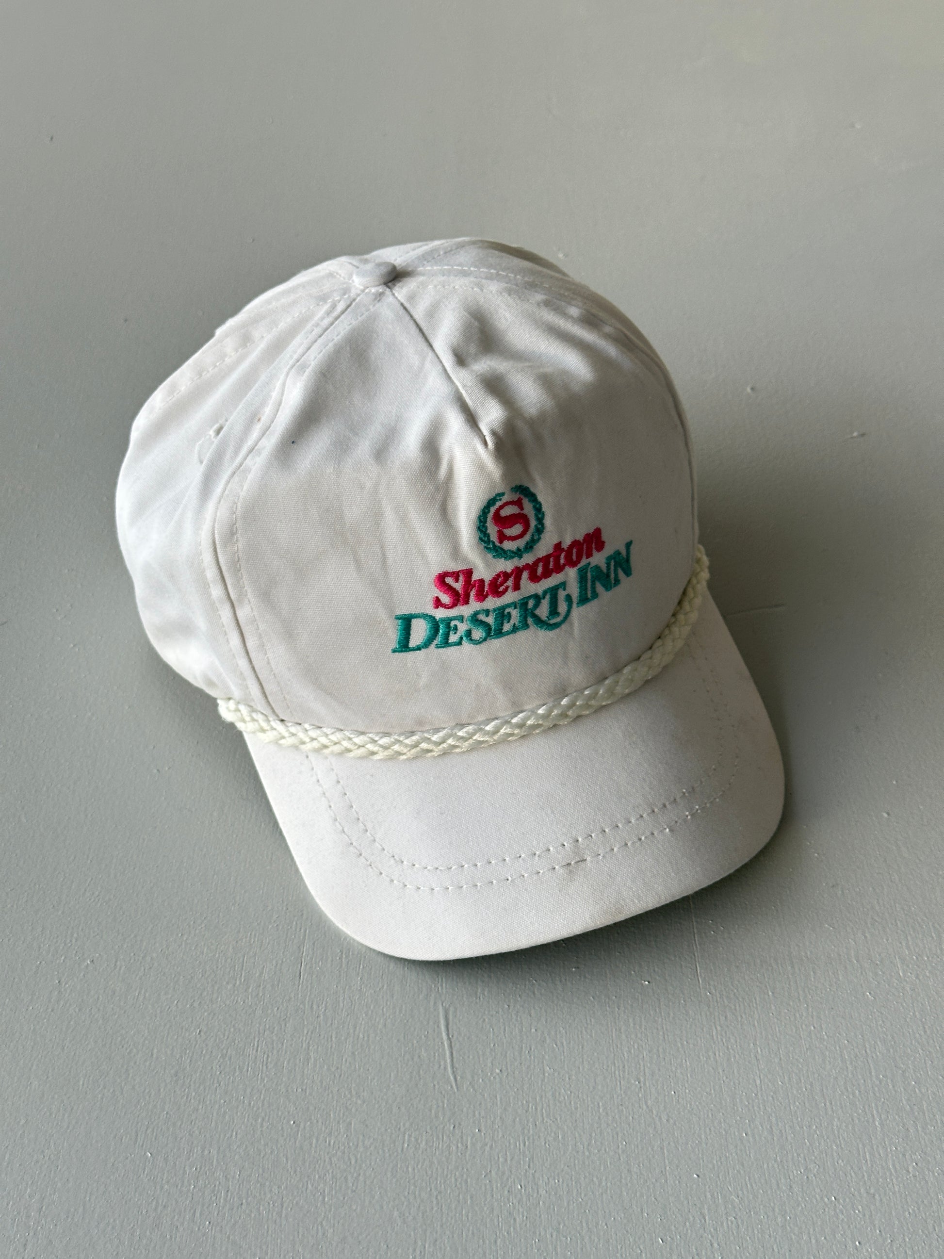 White Sheraton Desert Inn Skins Invitational 90's Vintage SnapBack Trucker Cap