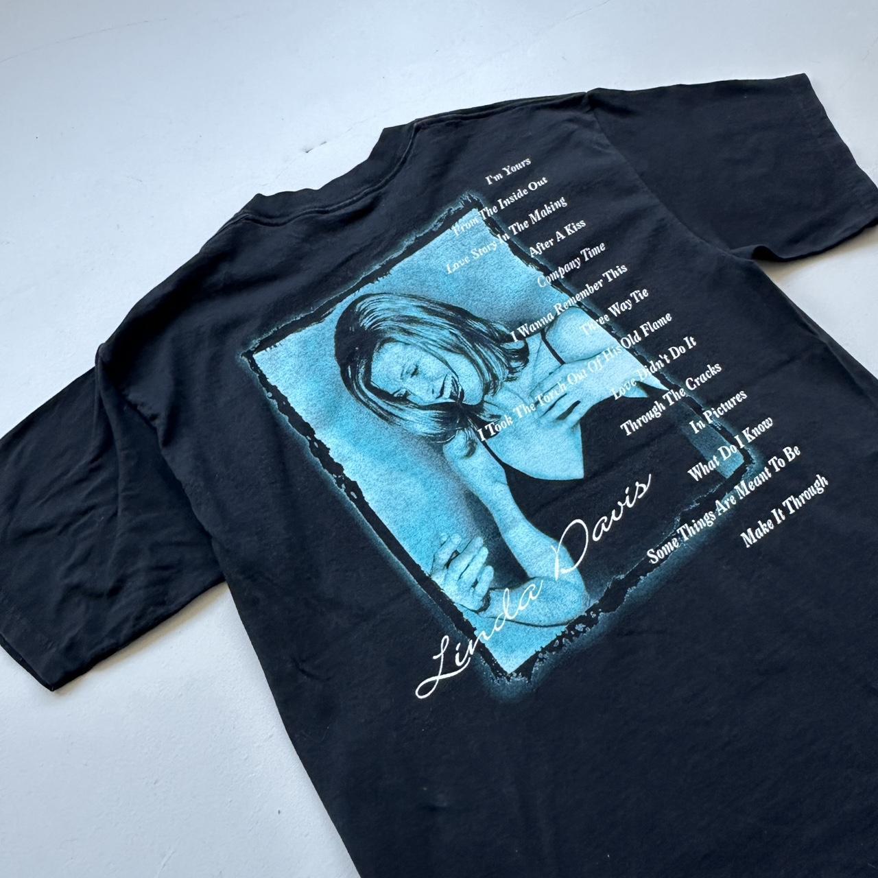 Linda Davies Black 90s Vintage T-shirt - Large