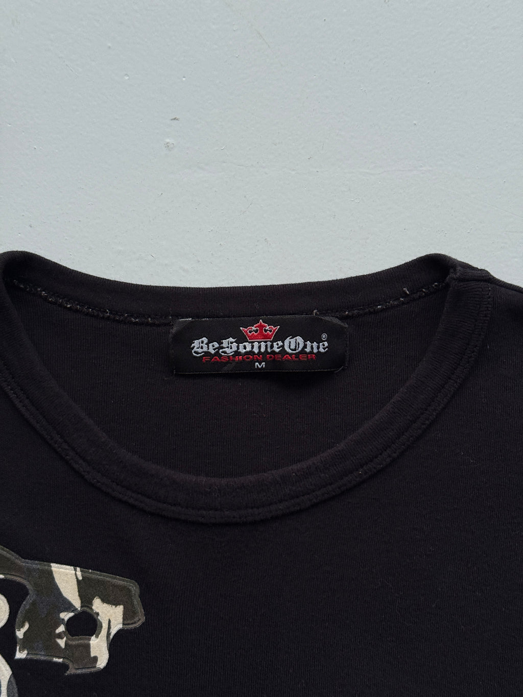 Black 00's Vintage Y2K Graphic Long Sleeve T-Shirt - Medium