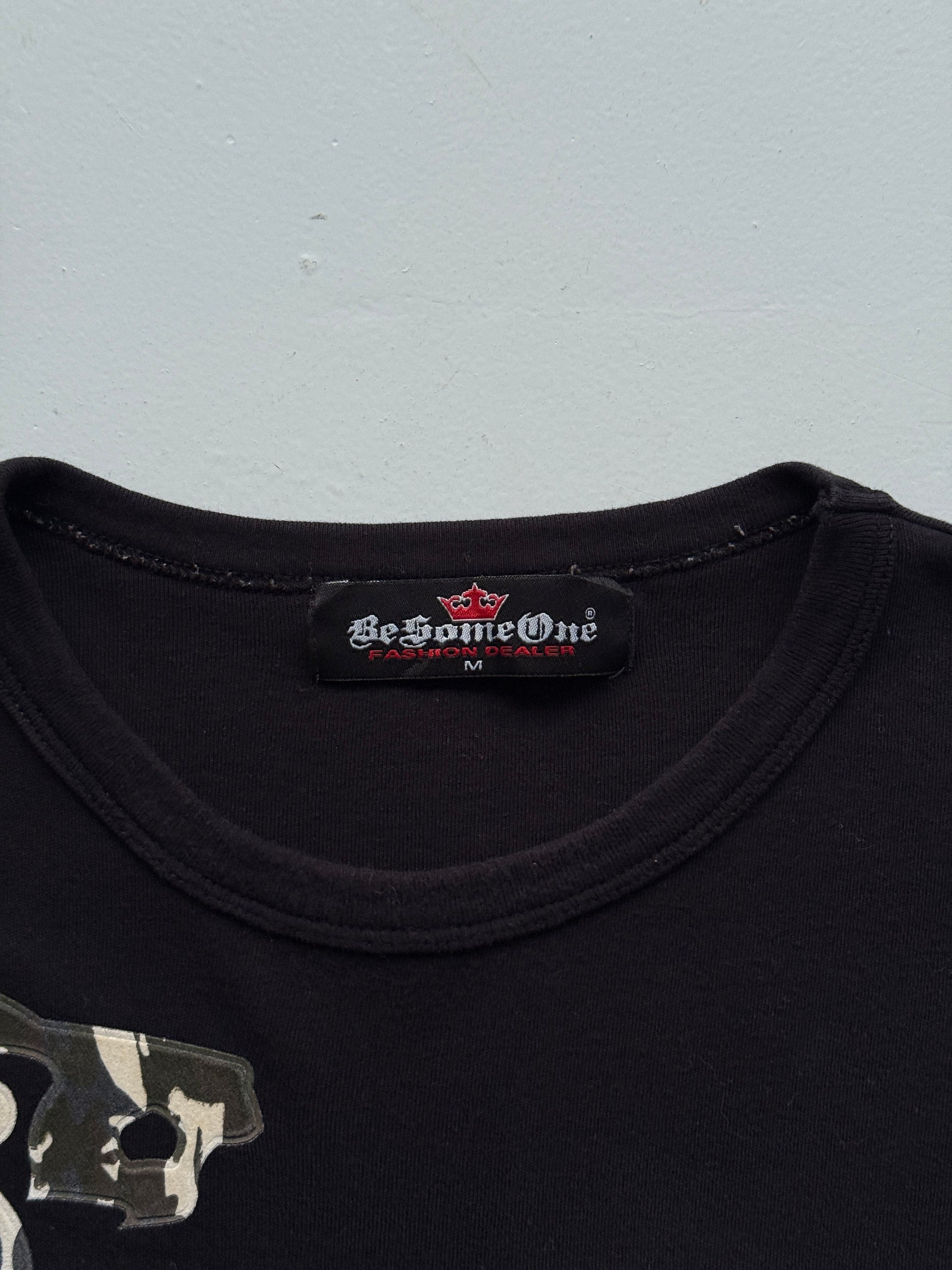 Black 00's Vintage Y2K Graphic Long Sleeve T-Shirt - Medium