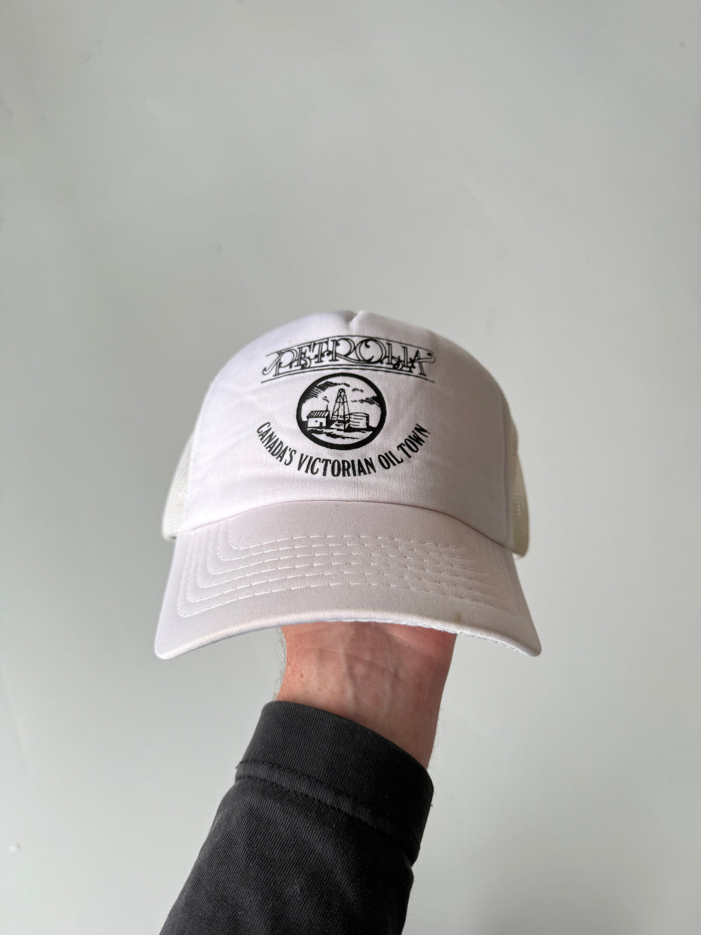 White Petoria Canada Tourist Vintage Foam and Mesh SnapBack Trucker Cap
