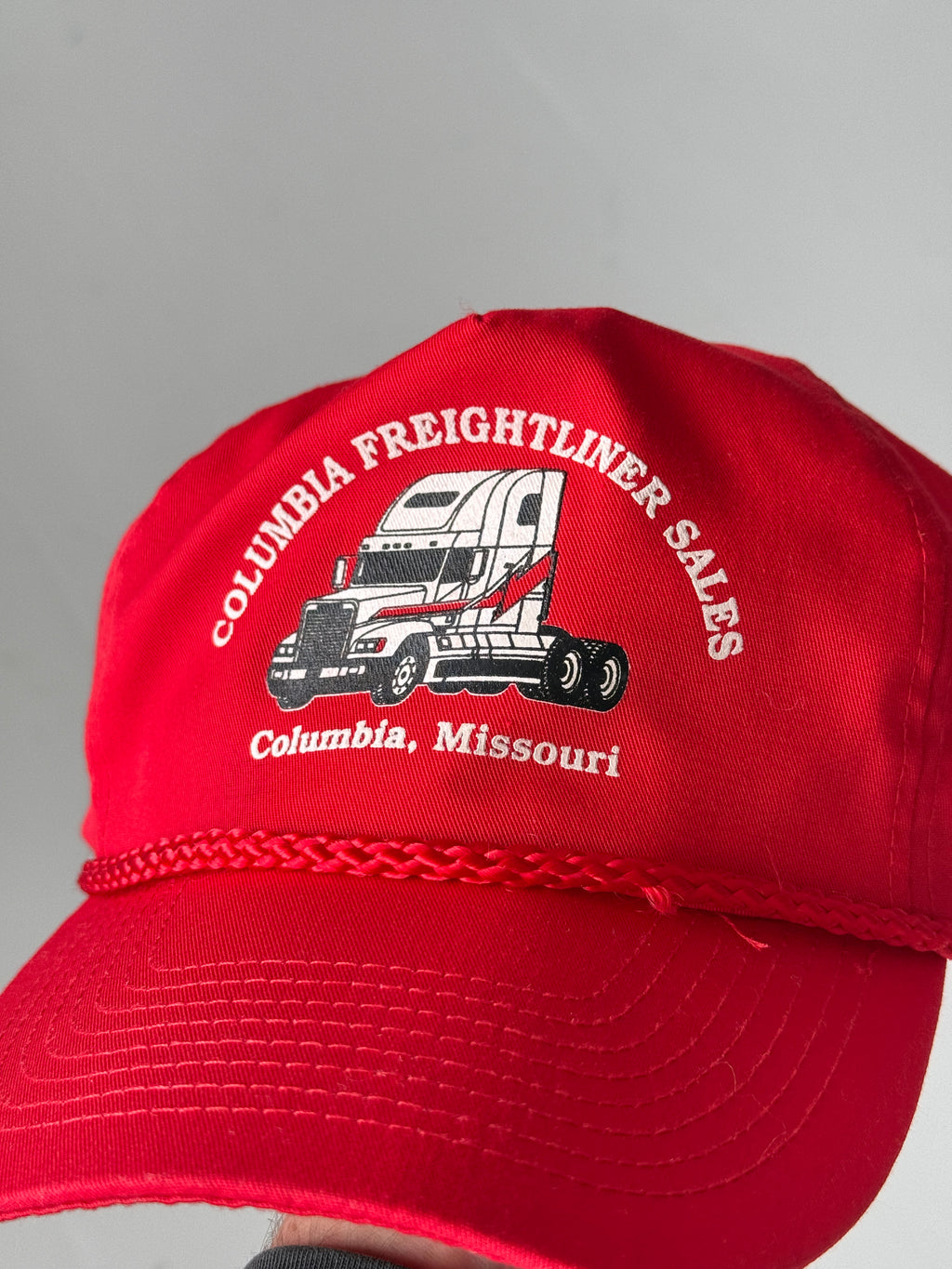 Red Columbia Freight liner Sales Vintage Cotton SnapBack Trucker Cap