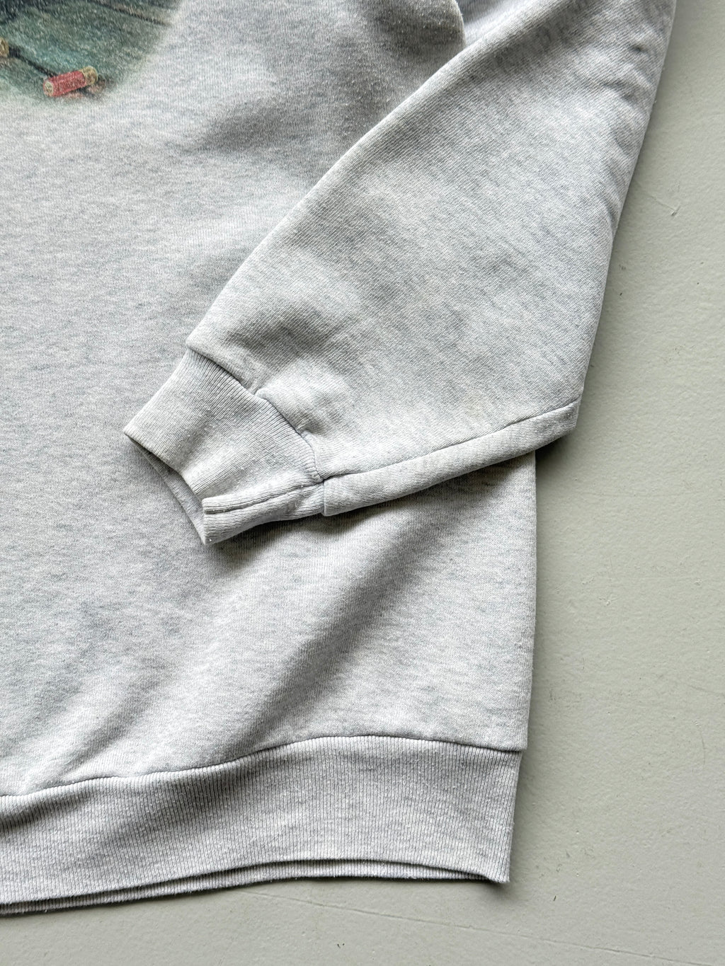 Grey Hunting Dogs Raglan 90's Vintage Graphic Sweatshirt - Medium