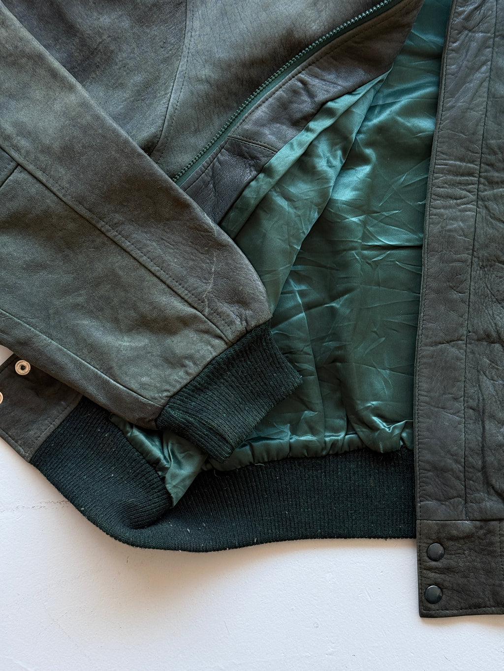 Green MGM Grand 90s Vintage Leather A2 Jacket - XL