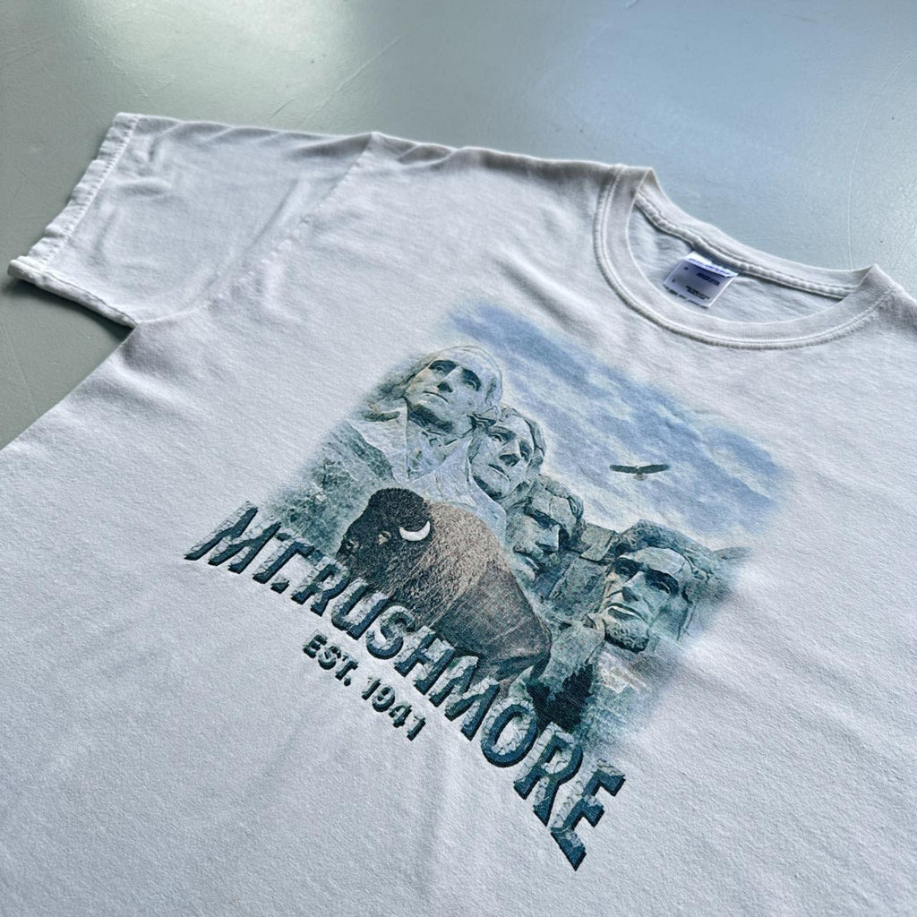 White Mount Rushmore 90s Vintage T-shirt - Large