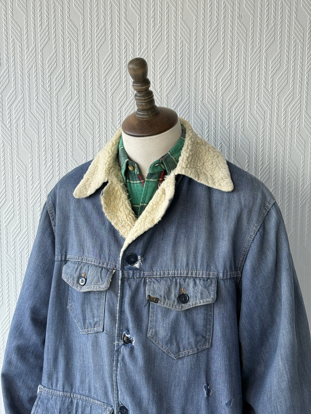 Blue Denim Sherpa Lined 70's Vintage Thrashed Jacket - XL