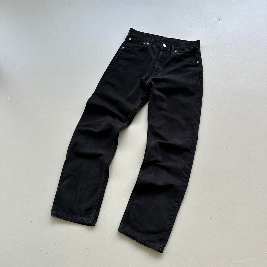 Black Vintage Levi's 590 - 30" x 30"