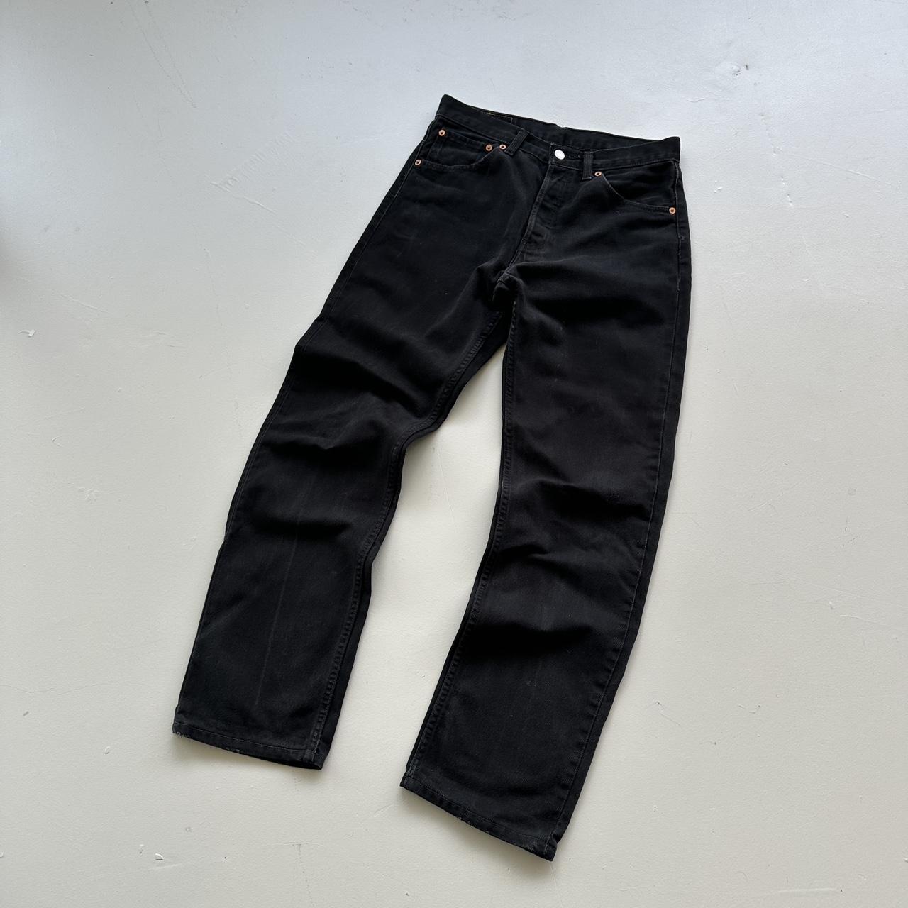 Black Vintage Levi's 590 - 30" x 30"