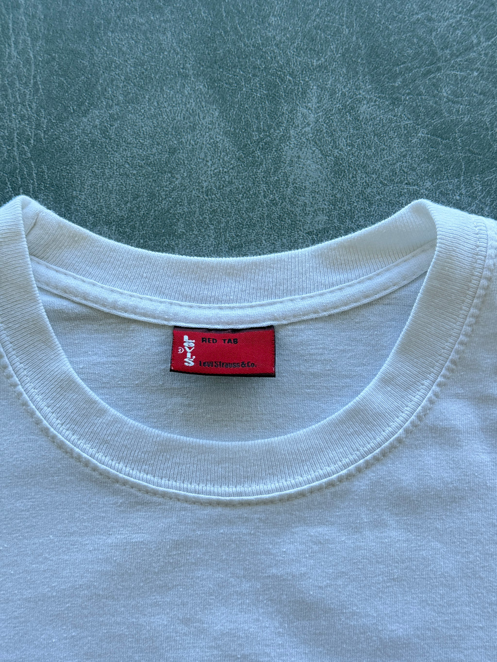 White Levi's Country Cowboy 90's Vintage Graphic T-Shirt - Large Boxy
