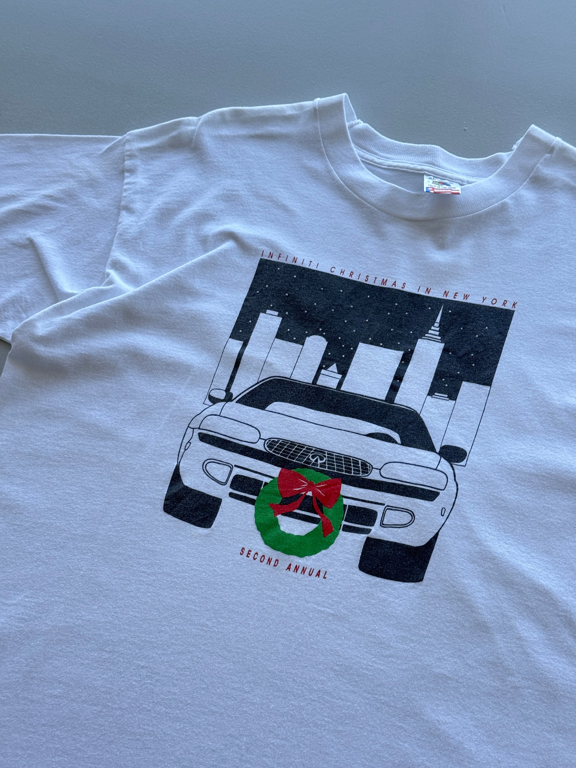 Infiniti Christmas in New York 90s Vintage Single Stitch T-Shirt - Large