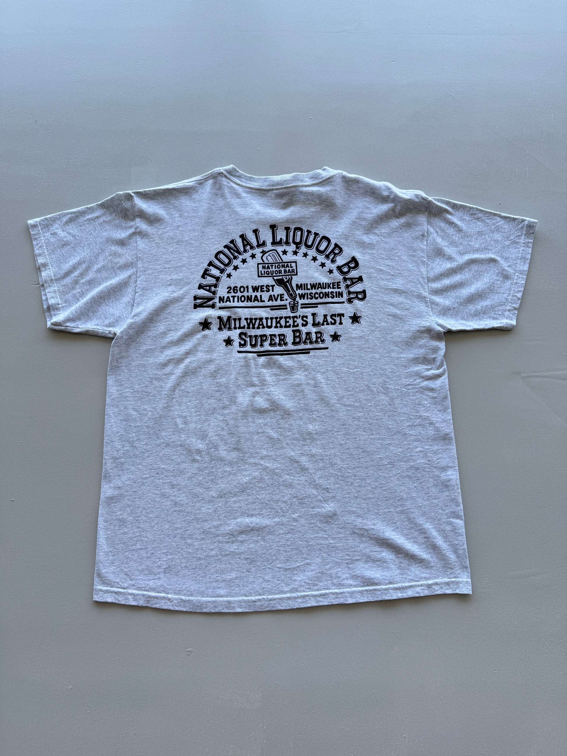 Fruit of the Loom National Liquor Bar Milwaukee Vintage T-Shirt - Medium
