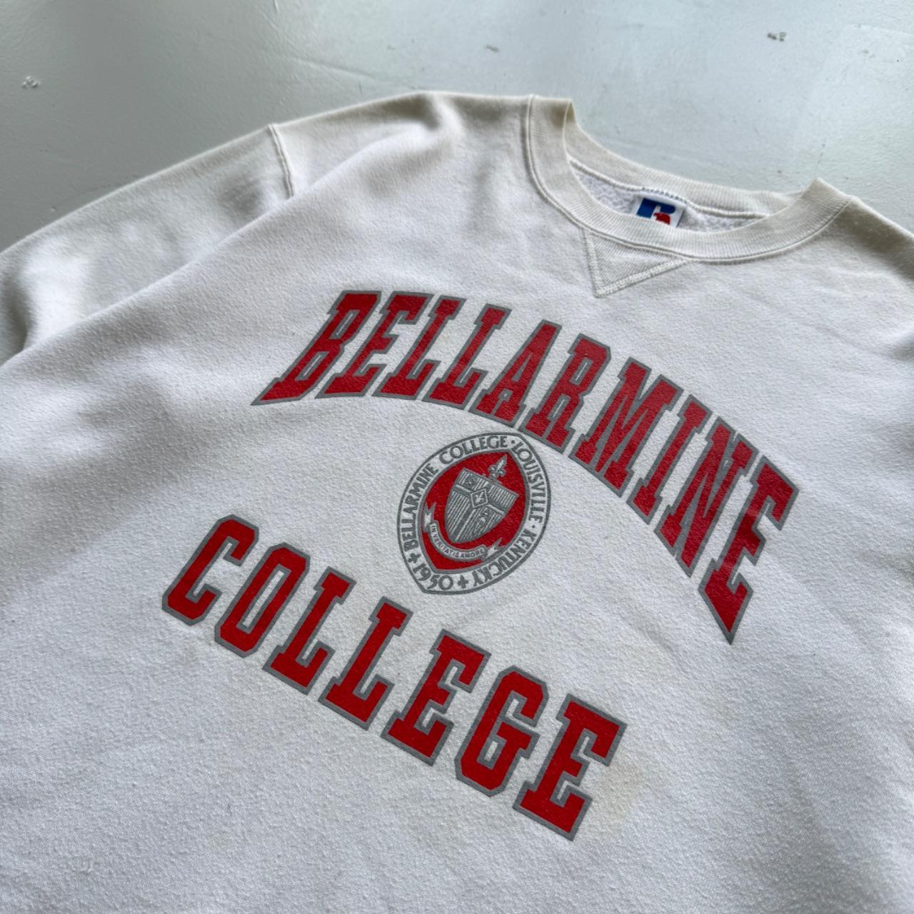White Bellarmine College 90’s Vintage Graphic Sweatshirt - Large