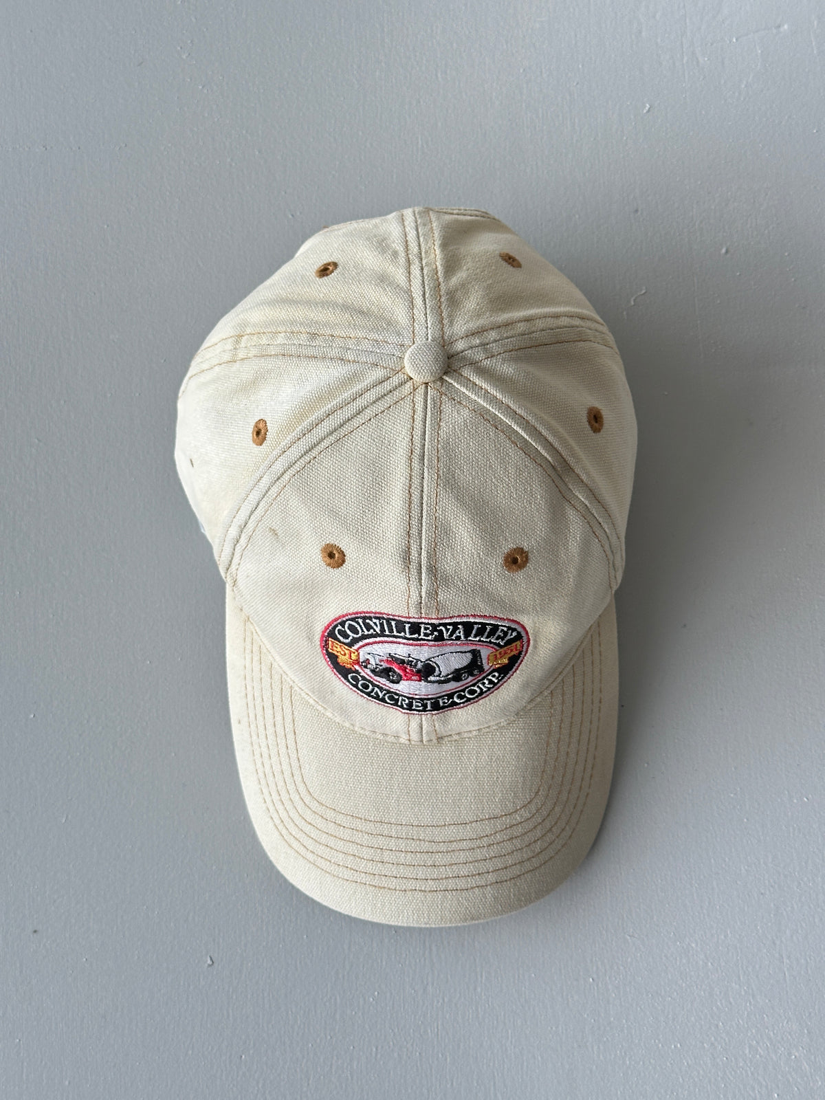 Cream Colville Valley Concrete Corp 90's Vintage SnapBack Trucker Cap