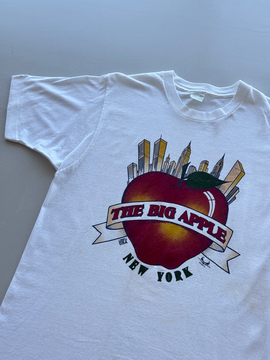 The Big Apple New York Made in USA 90s Vintage Single Stitch T-Shirt - Medium