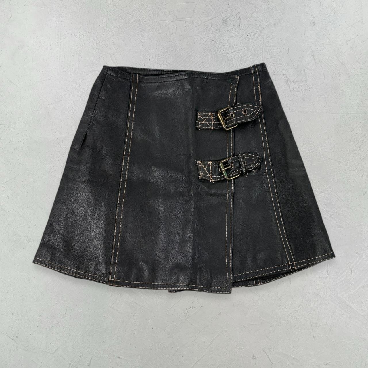 Womens Y2K Pleather Mini Skirt - 22” x 15” XXS Size 4