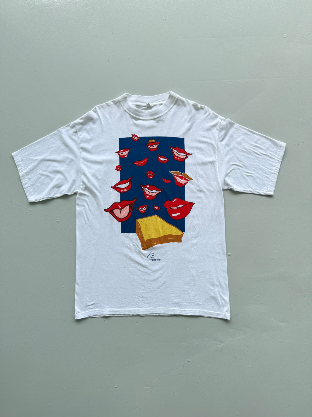 White Lips 90's Vintage Graphic T-Shirt - Large