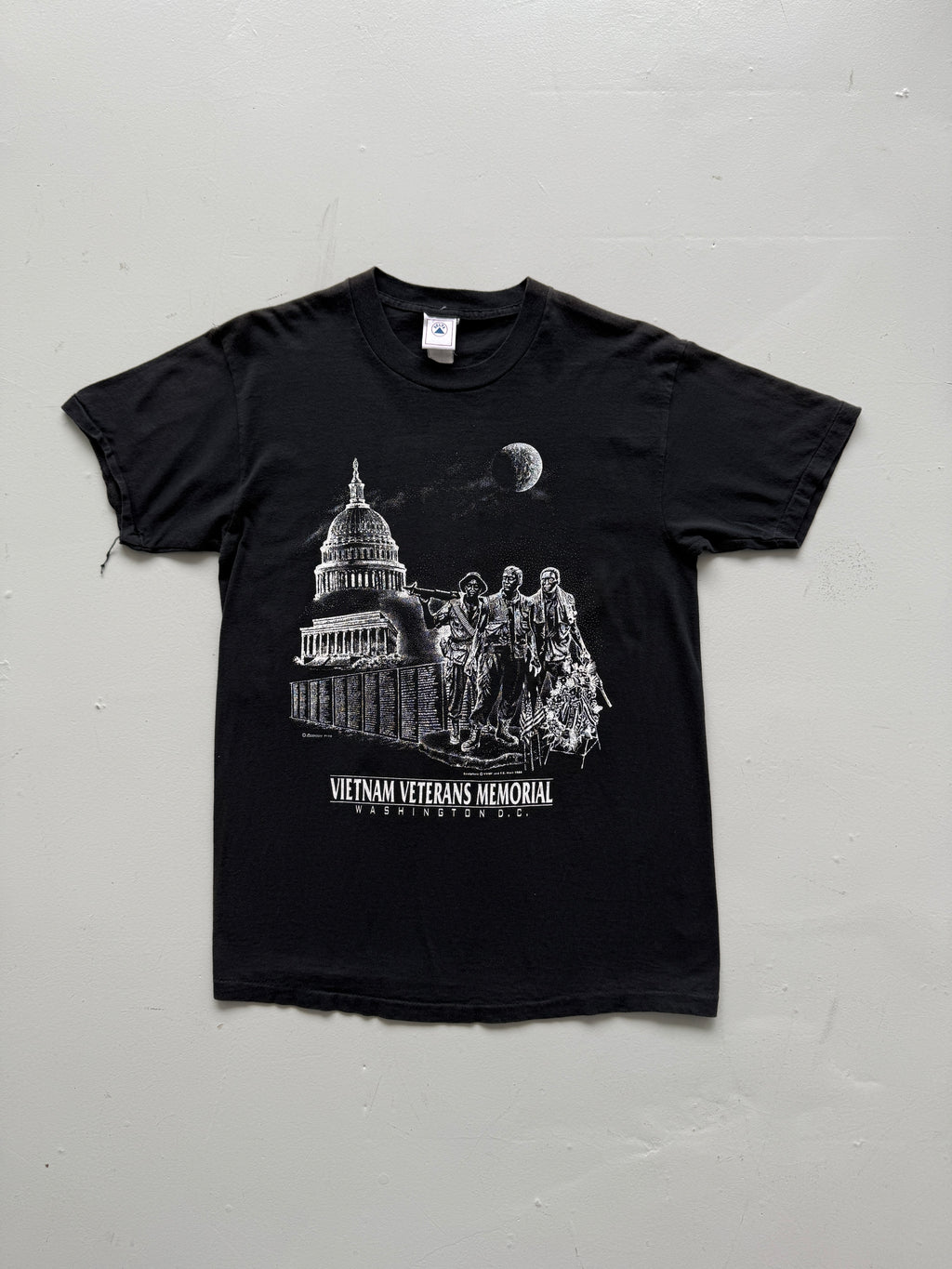 Black Vietnam 90's Vintage Graphic Single Stitch Tourist T-Shirt - Medium