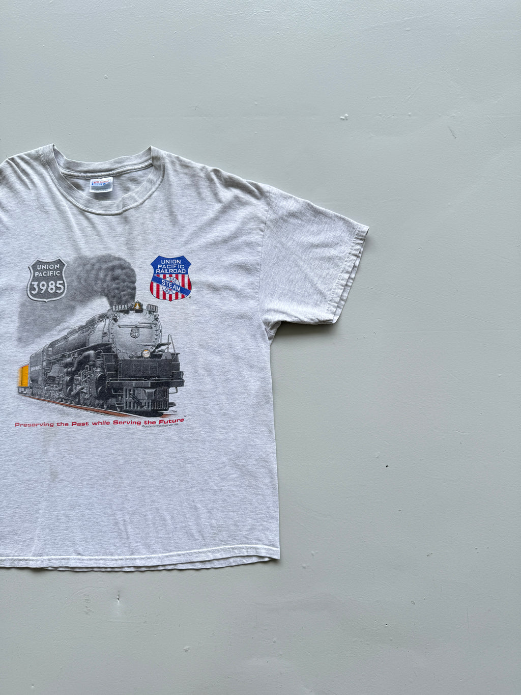 Grey Union Pacific 00's Vintage Train Graphic T-Shirt - XL