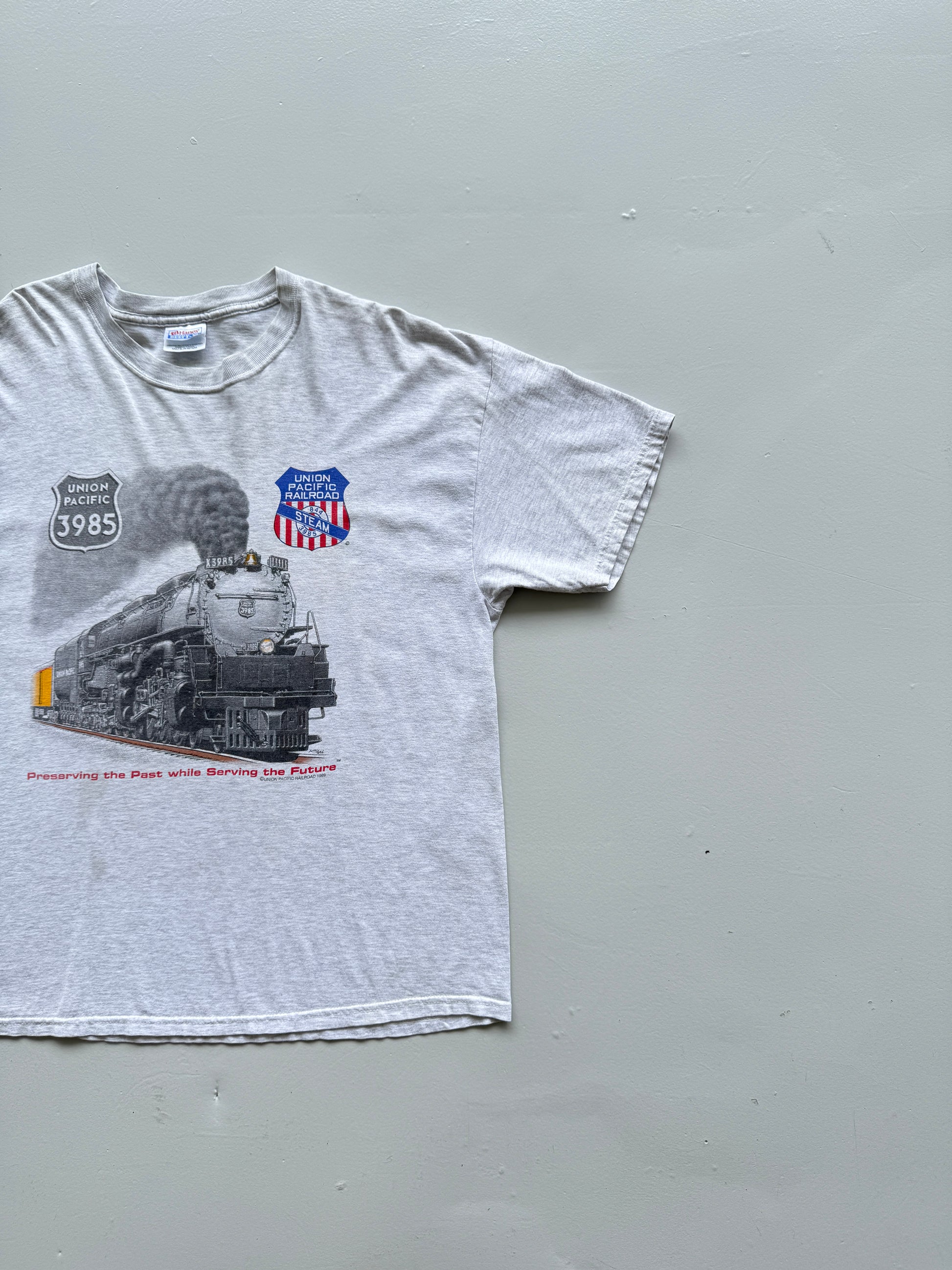 Grey Union Pacific 00's Vintage Train Graphic T-Shirt - XL