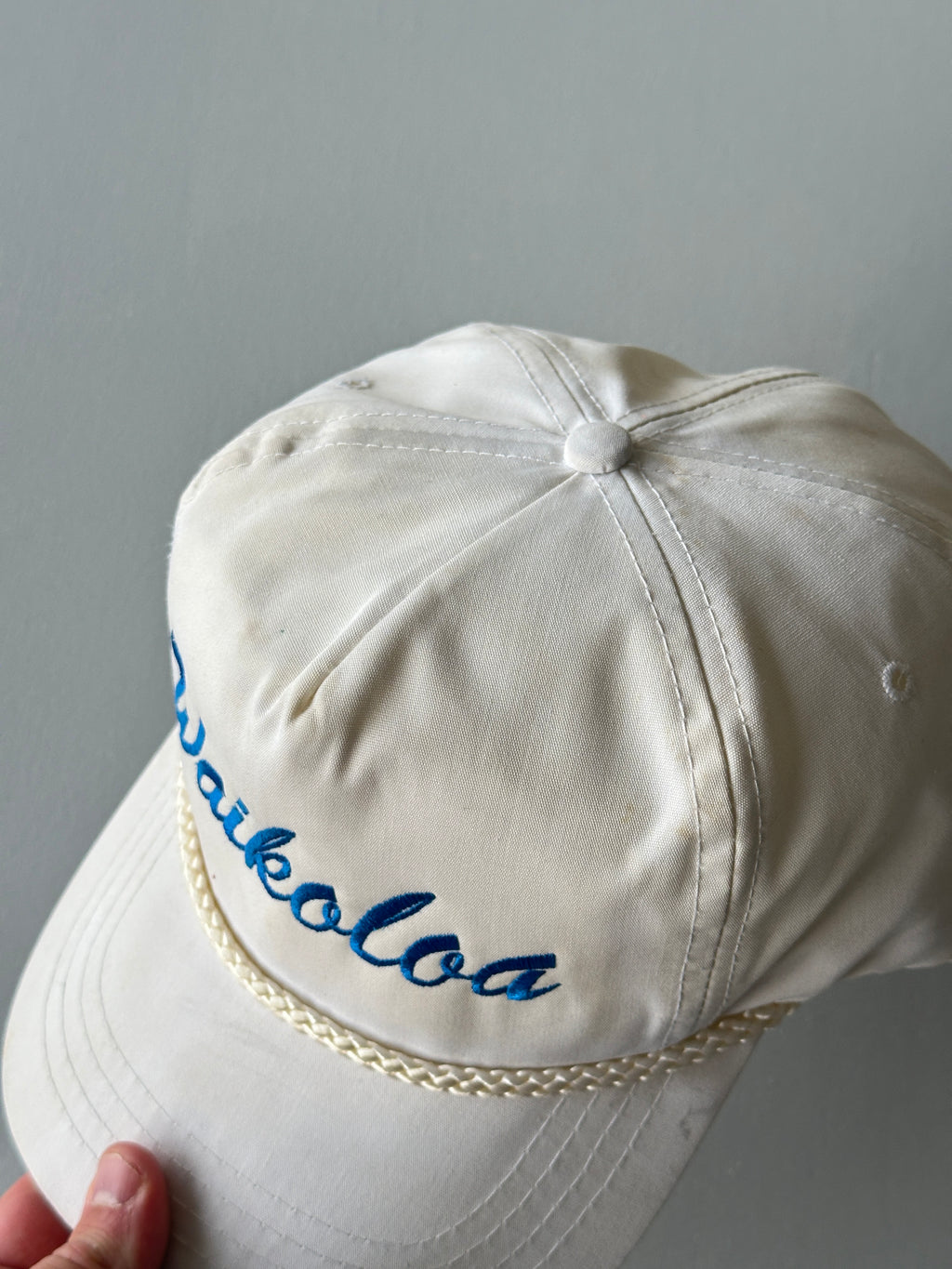 White Waikoloa 90's Vintage SnapBack Trucker Cap