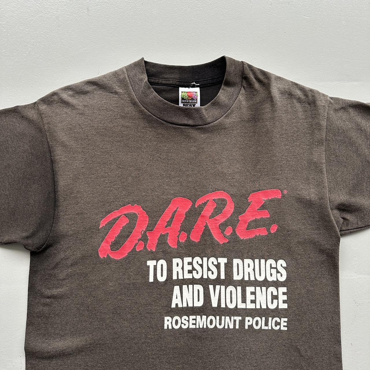 Faded Grey Dare To Keep Kids Off Drugs Vintage 90's Graphic T-shirt - Medium