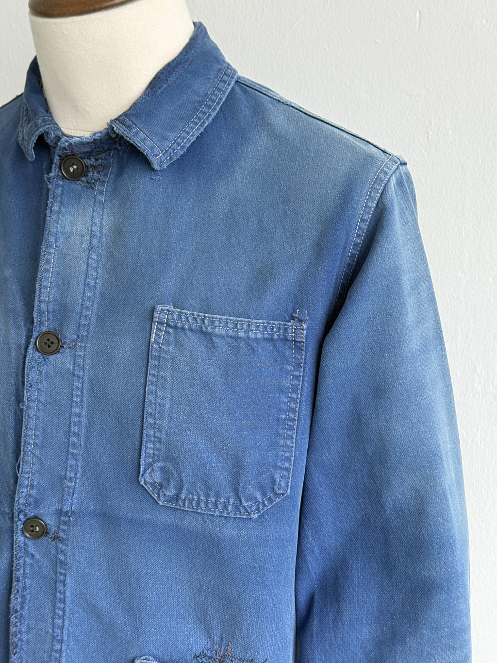 Thrashed Blue French 1960s Vintage Workwear Chore Jacket CH446 - Small