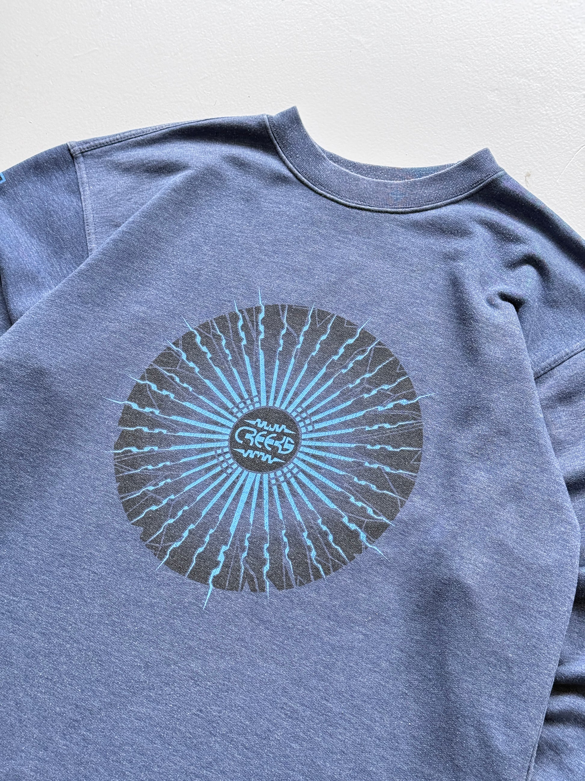 Creeks Graphic Long Sleeve 90's Vintage Sweatshirt - Medium