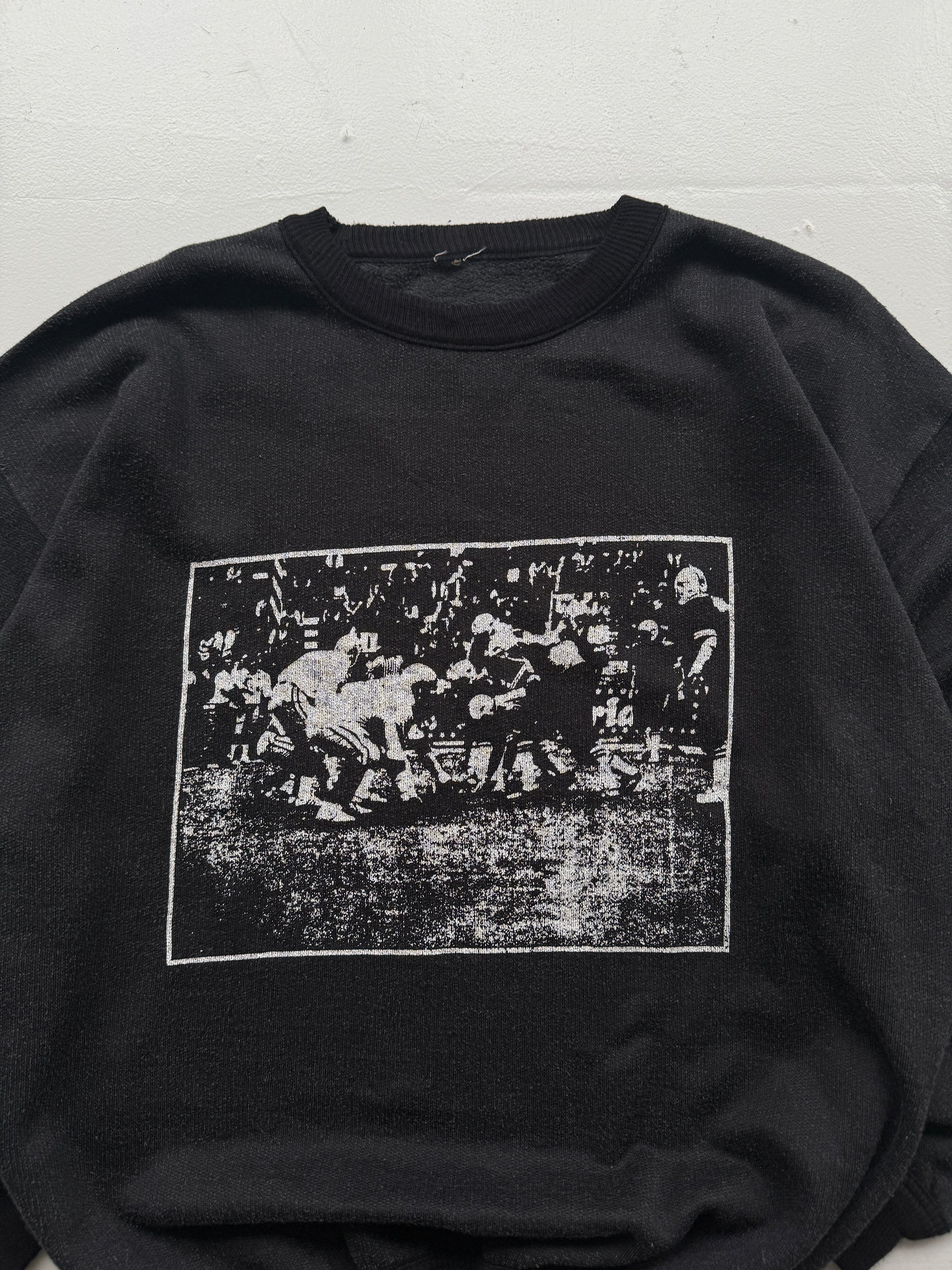 Black American Football 80's Vintage Graphic Sweatshirt Jumper - Large