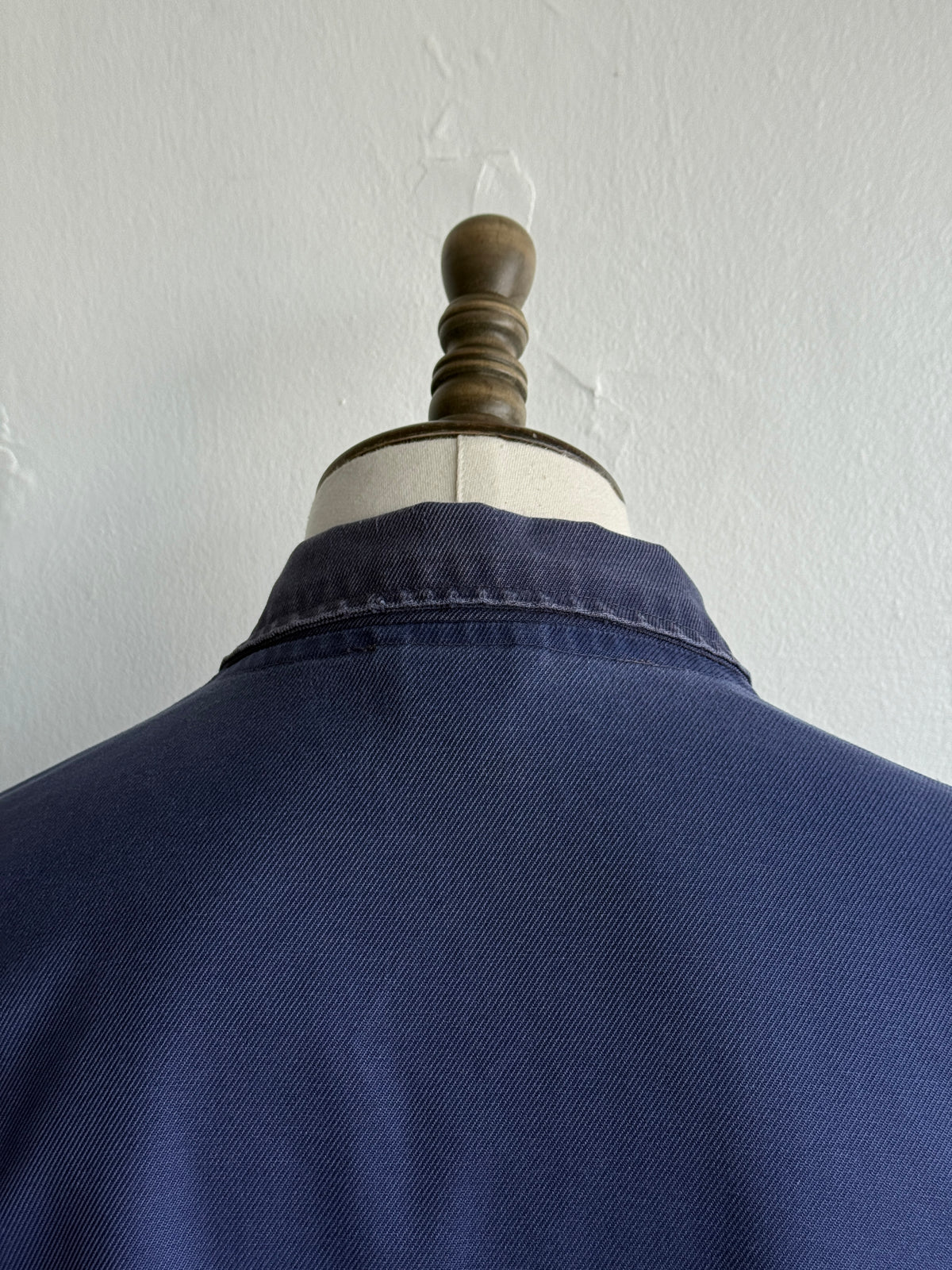 Thrashed Blue French Vintage Workwear Chore Jacket CH428 - Medium