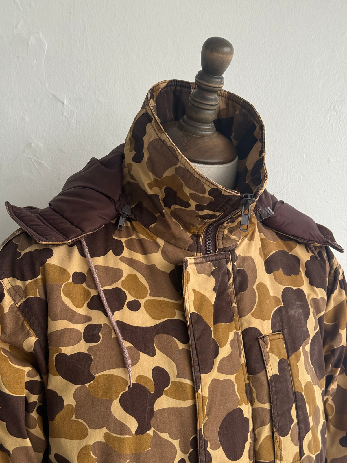 Avid Camo Duck Hunter 80's Vintage Hooded Hunting Jacket - Medium