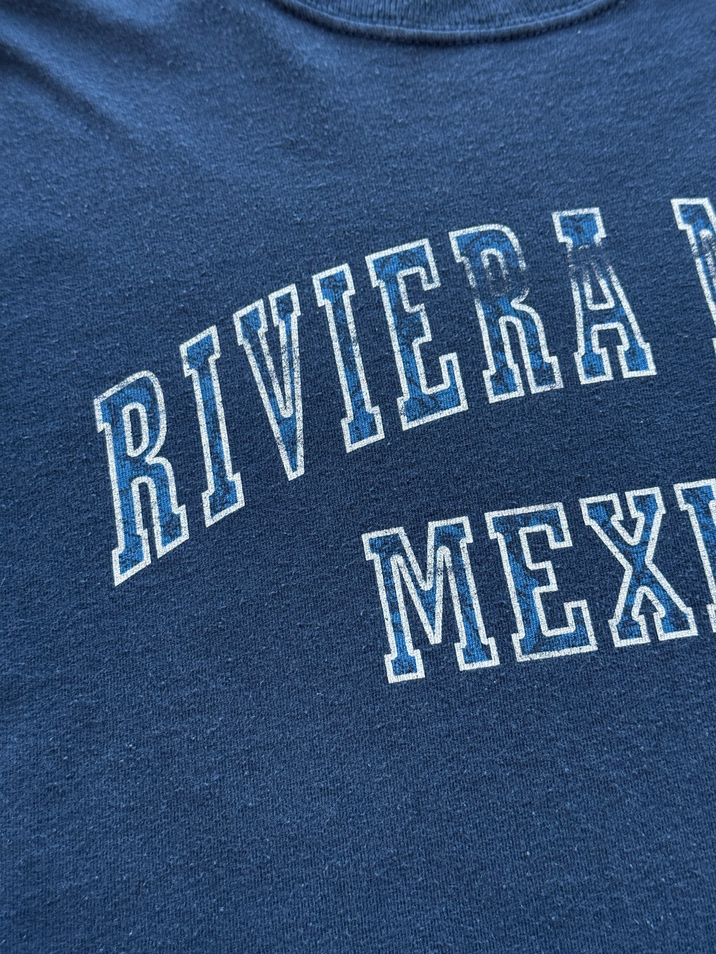Navy Riviera Maya Mexico Vintage Graphic T-Shirt - Medium