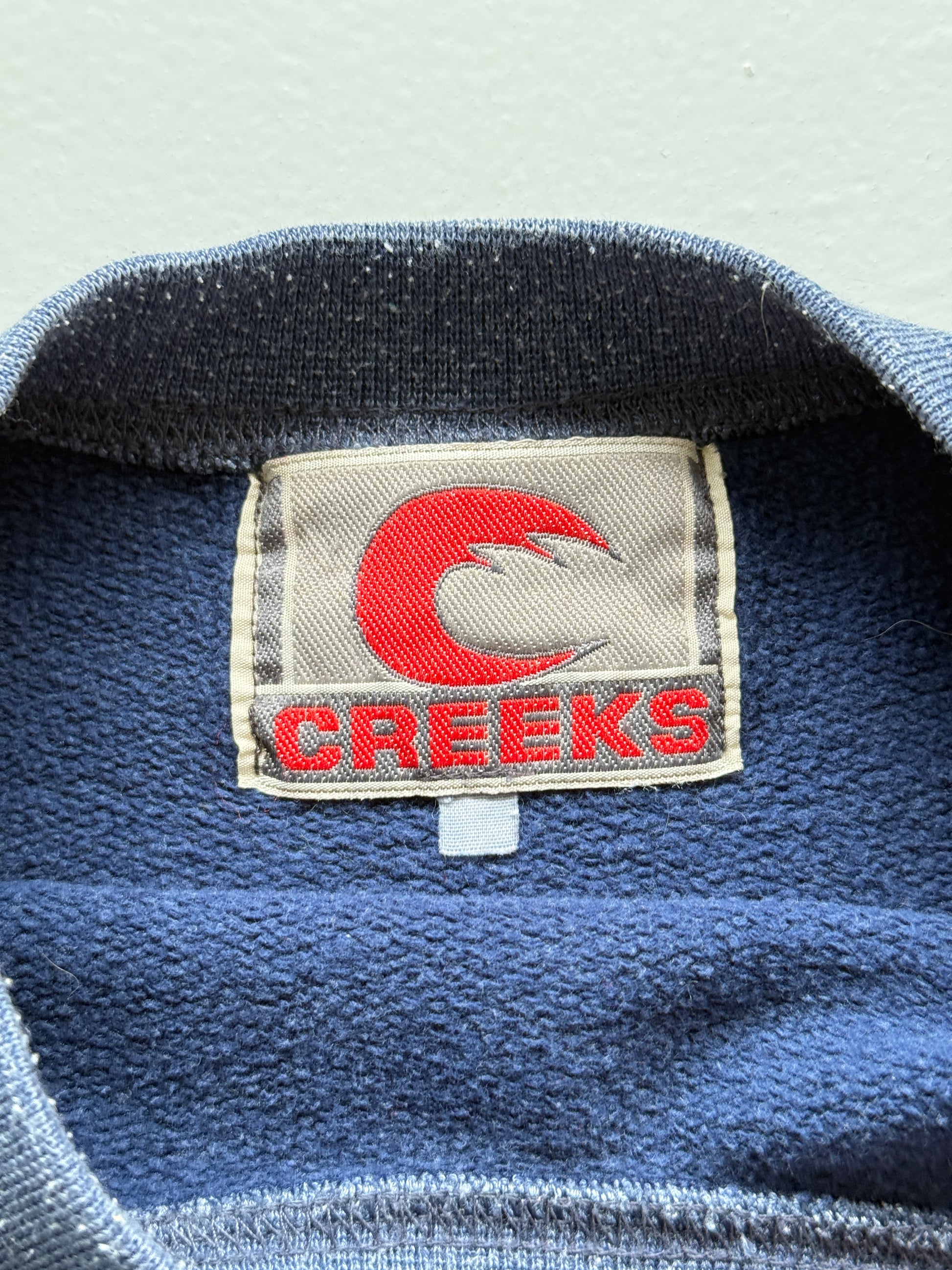 Creeks Graphic Long Sleeve 90's Vintage Sweatshirt - Medium