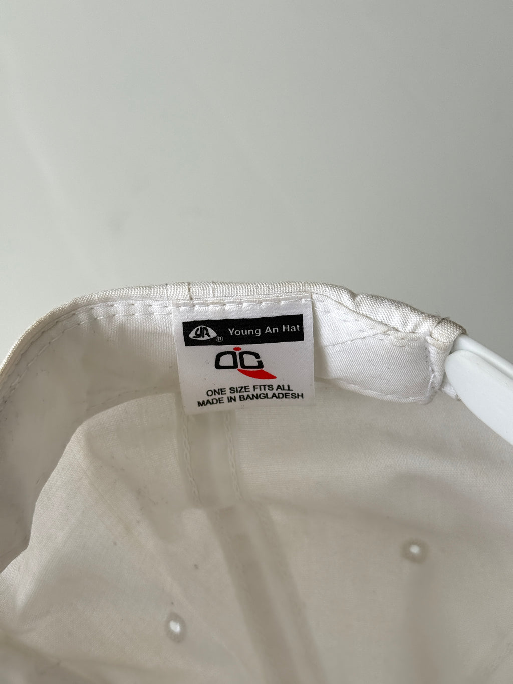 White It's a Girl Vintage Cotton SnapBack Trucker Cap