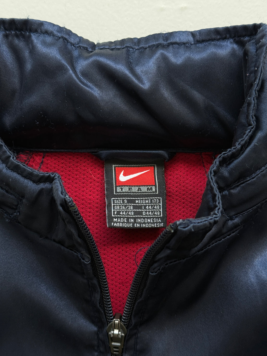Nike Team 90's Vintage Track Jacket - Small