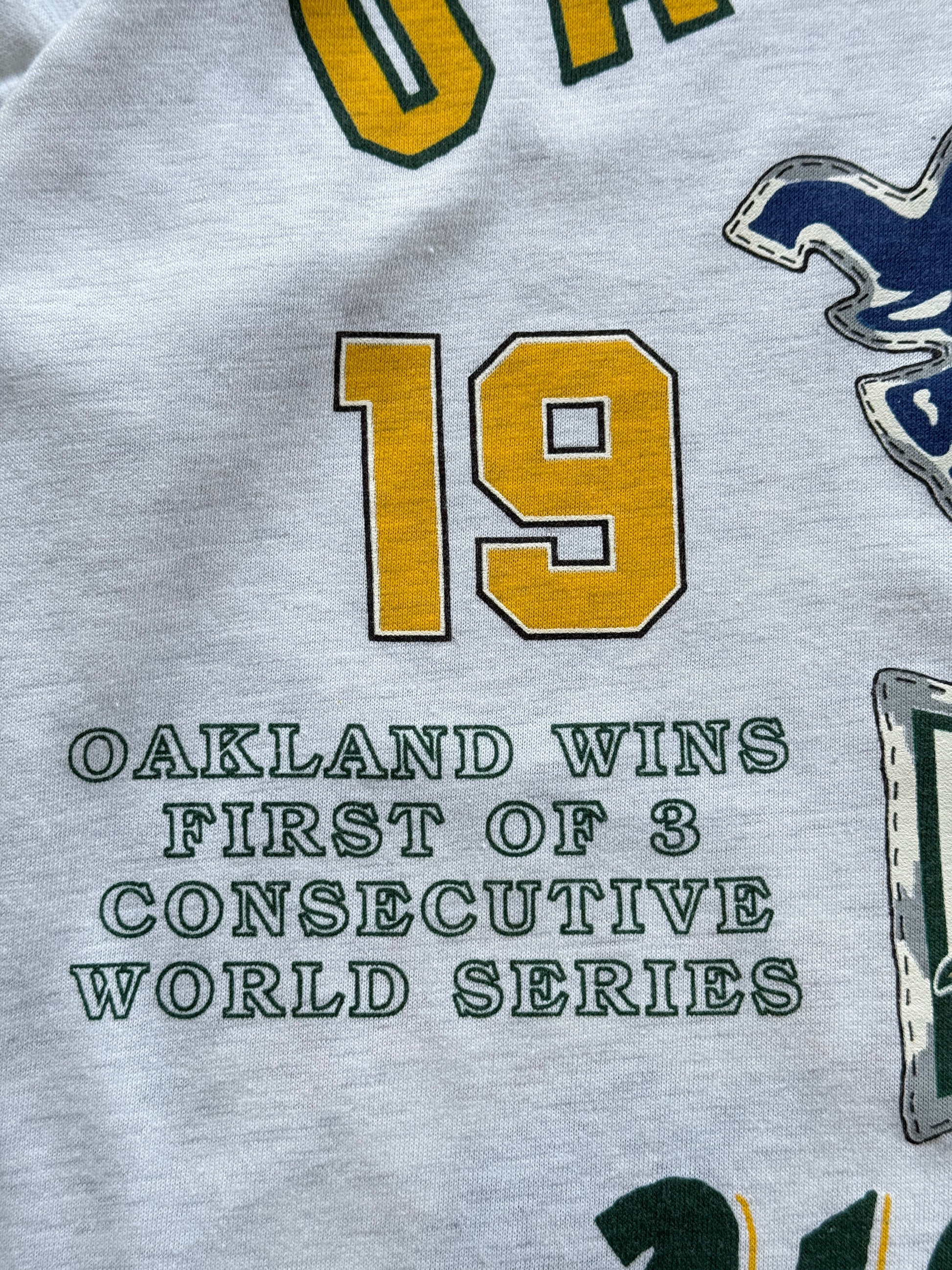 Oakland Athletics 1972 World Champions 90's Vintage Single Stitch Graphic T-Shir