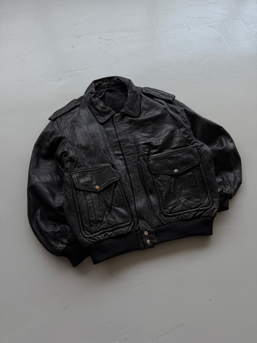 Black A2 Leather Vintage Aviation 90s Bomber Jacket - Large