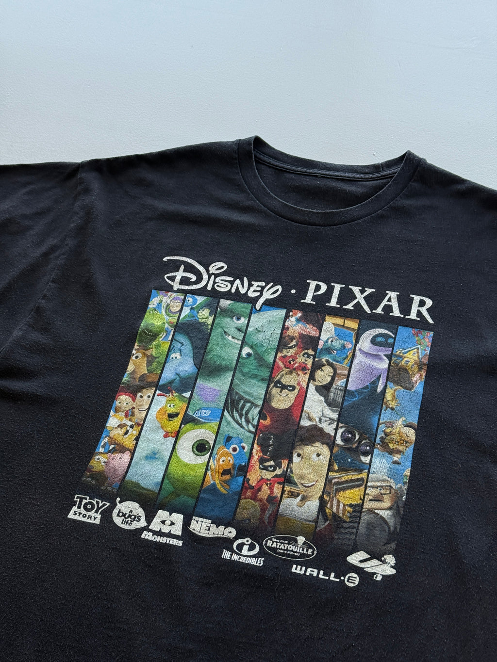 Disney Pixar Multi-Film 00's Vintage Graphic T-Shirt - Large