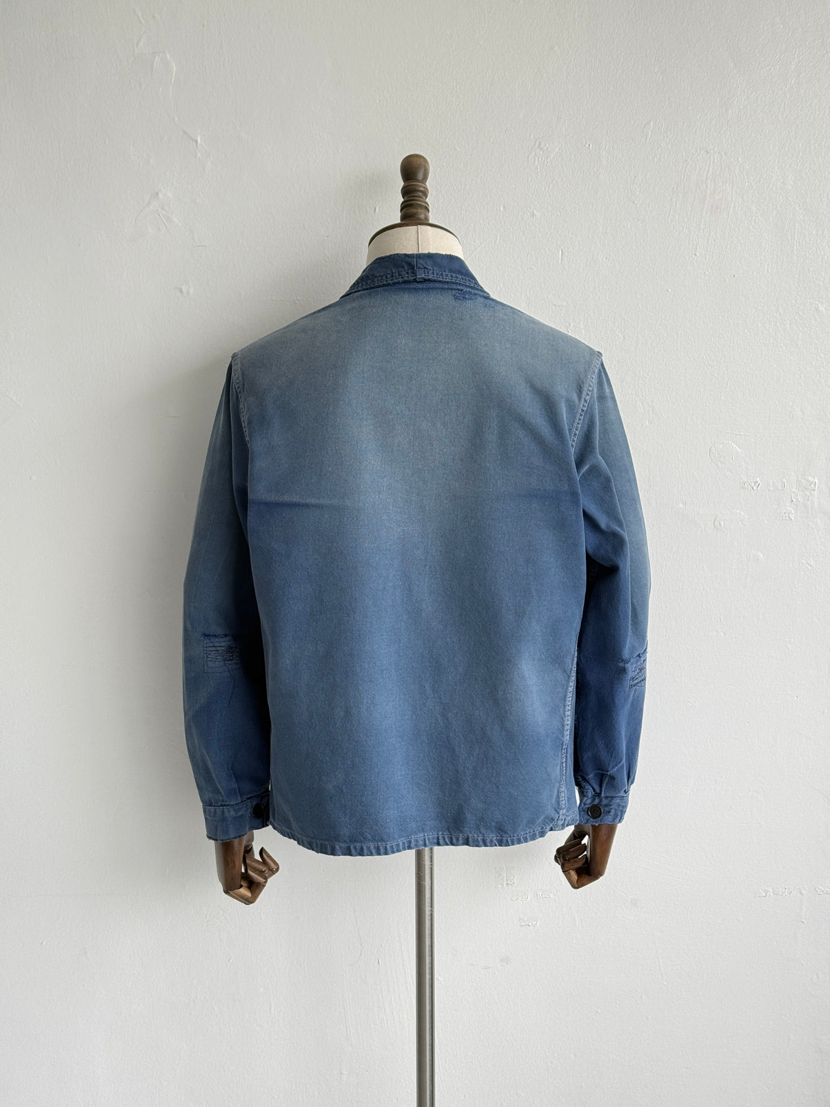 Thrashed Blue French 1960s Vintage Workwear Chore Jacket CH446 - Small