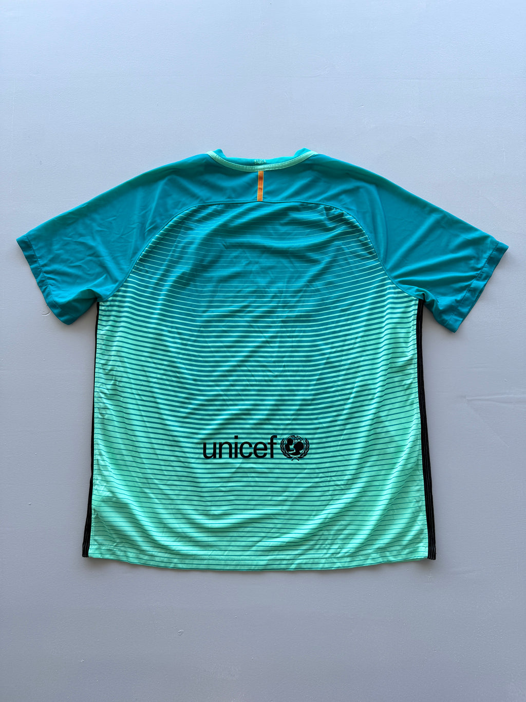Nike FC Barcelona 2016-17 Third Vintage Football Shirt - XL