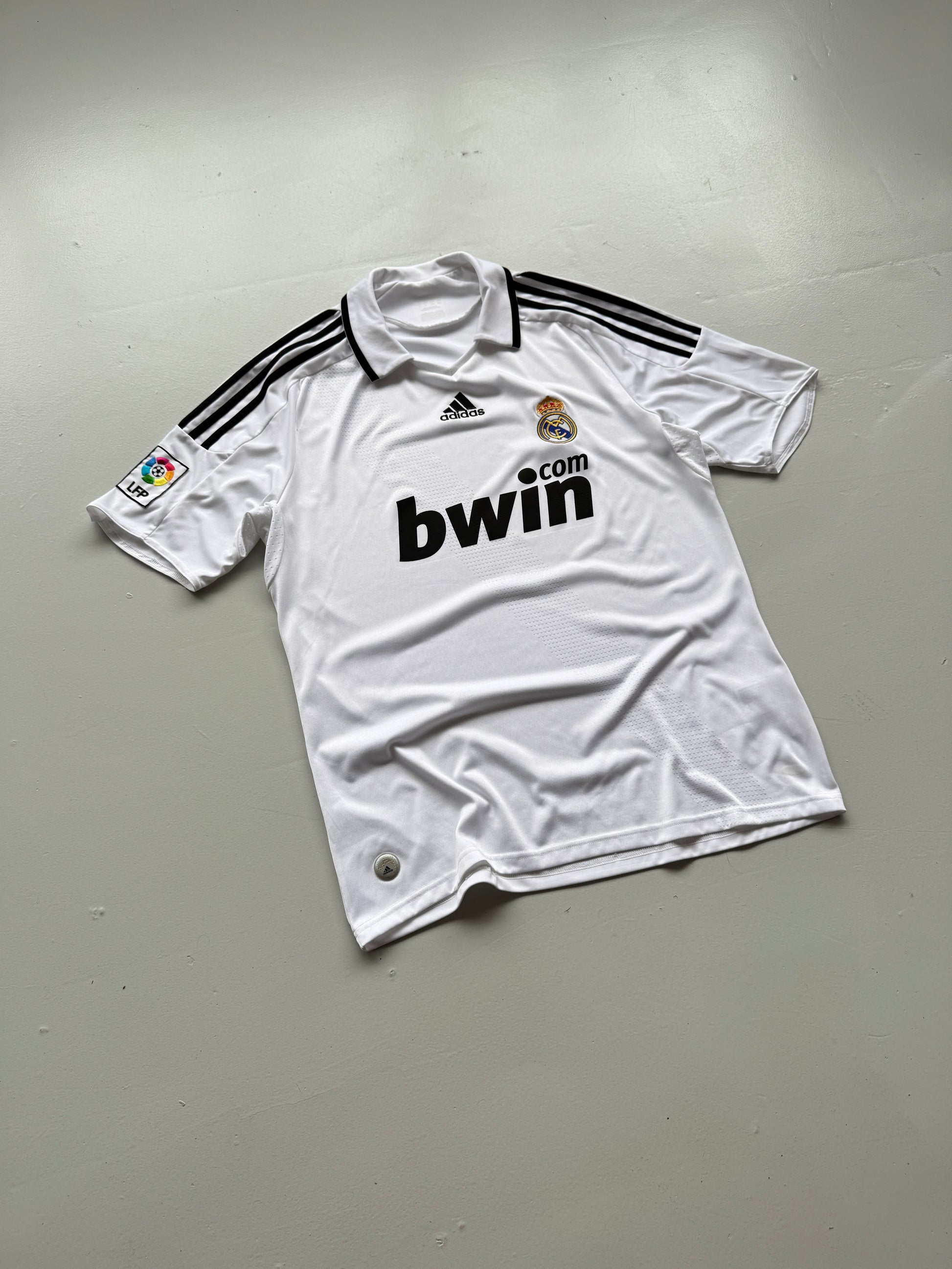 Adidas 2008-09 Real Madrid Home Football Shirt - Large