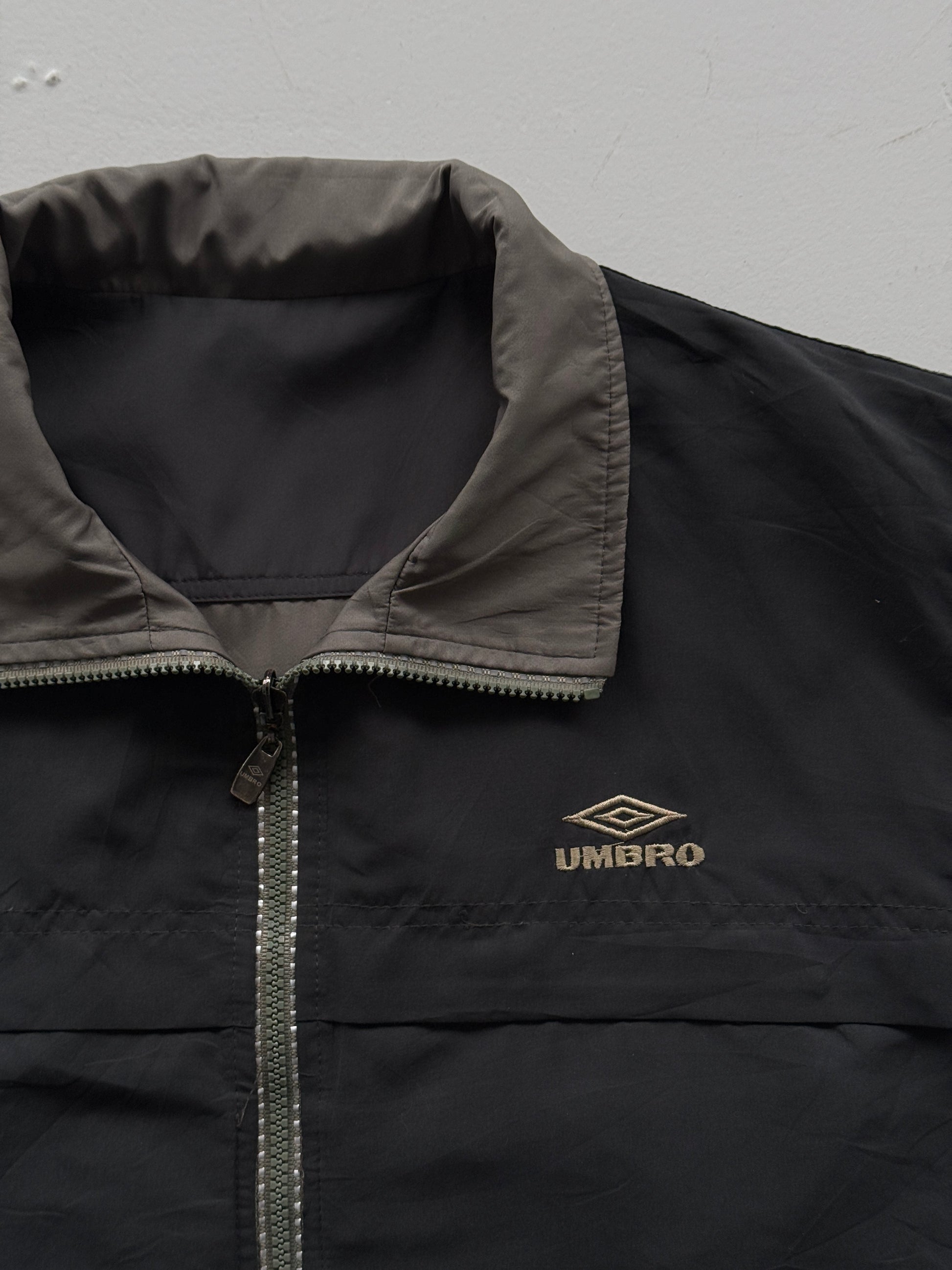 Grey Reversible Umbro 00's Vintage Y2K Utility Vest - XL