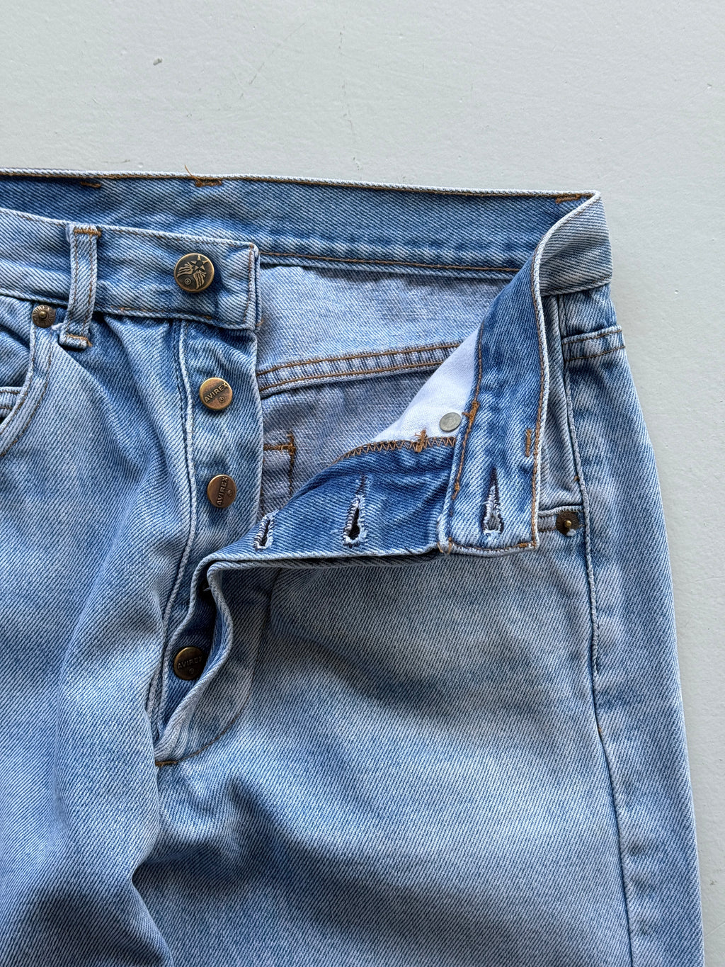 Denim Avirex 90's Straight Leg Vintage  Mom Jeans - 24” x 26”